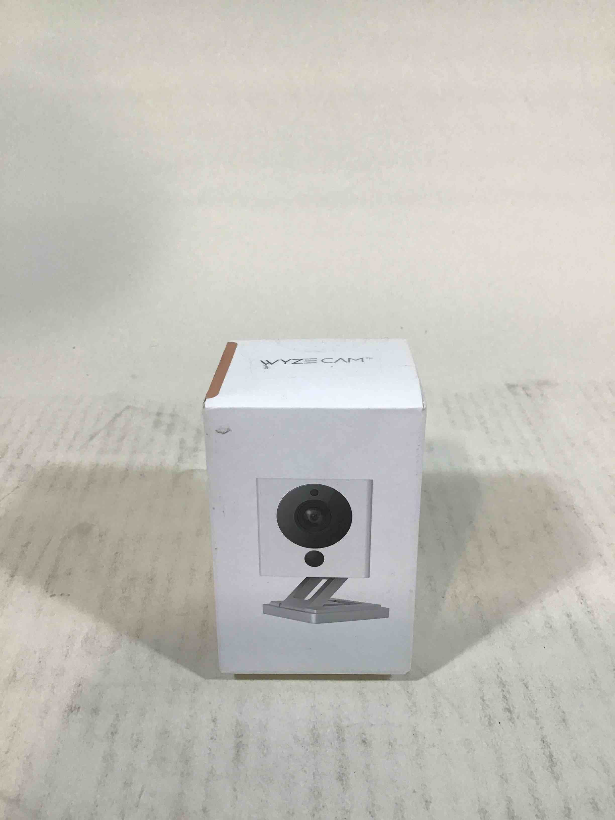 https://s3.amazonaws.com/lotting-images-prod/bidfta/RED3585276_1748457002221.jpeg