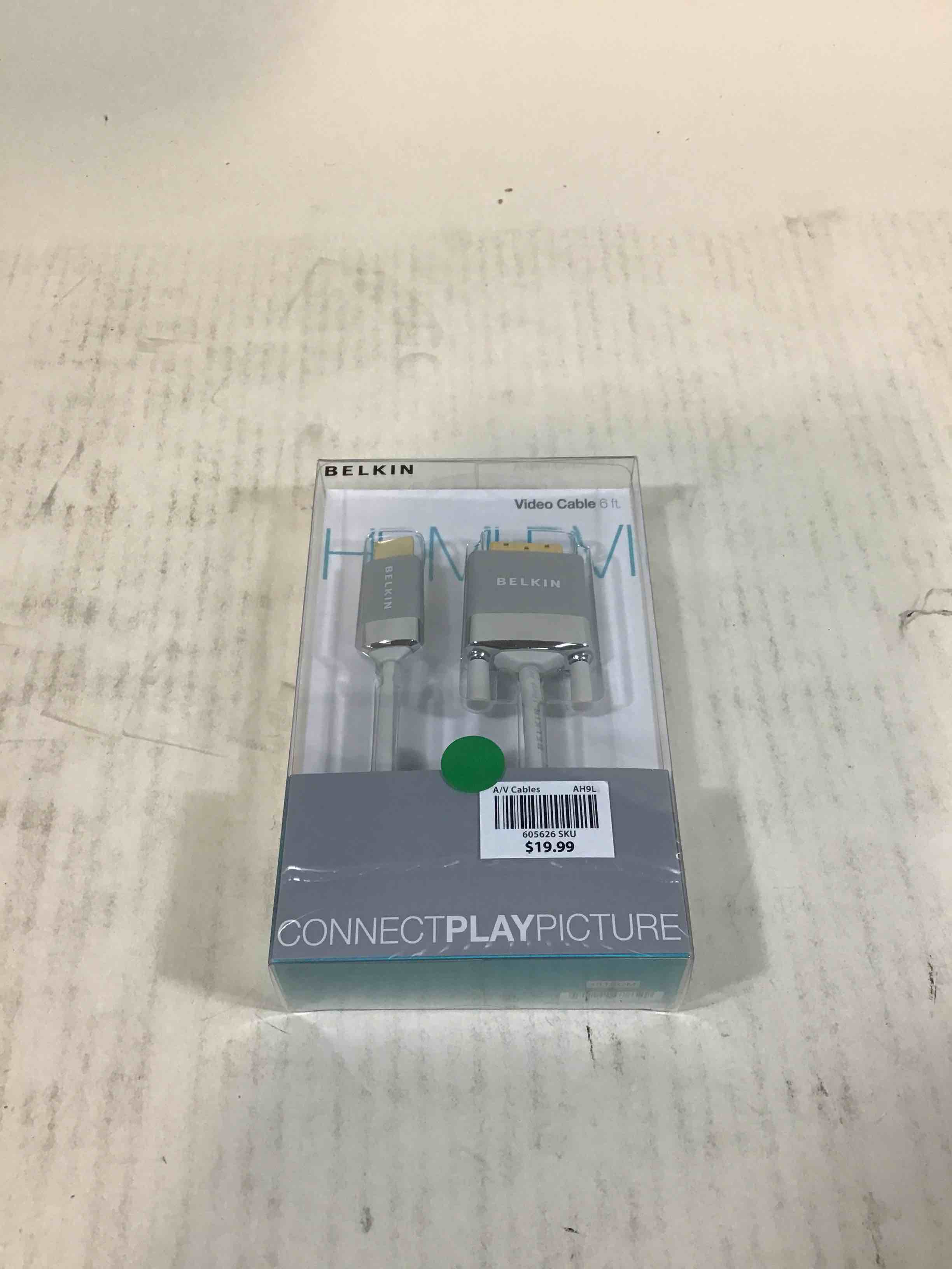 https://s3.amazonaws.com/lotting-images-prod/bidfta/RED3585283_1748457377415.jpeg