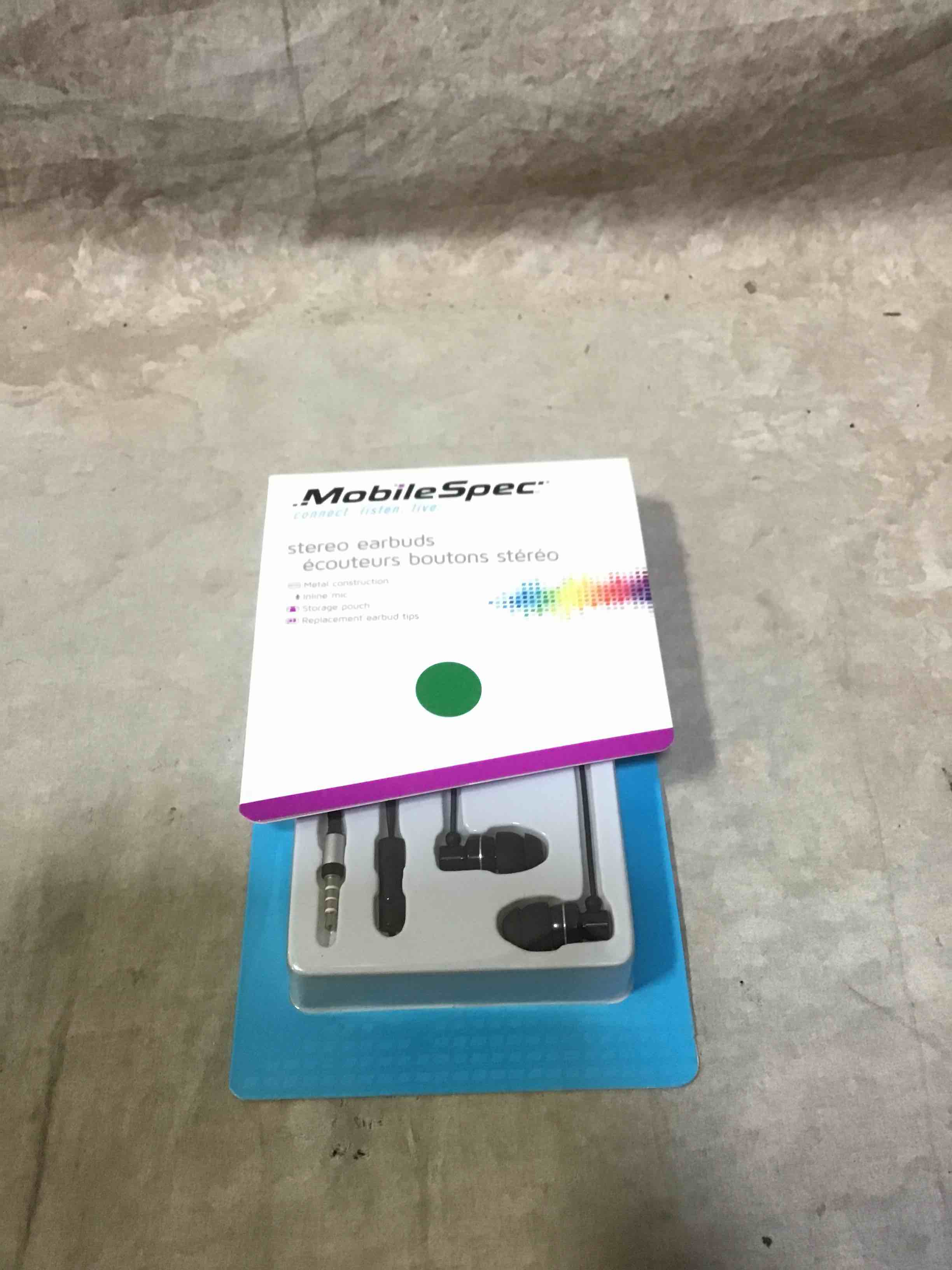 https://s3.amazonaws.com/lotting-images-prod/bidfta/RED3585492_1748630149057.jpeg