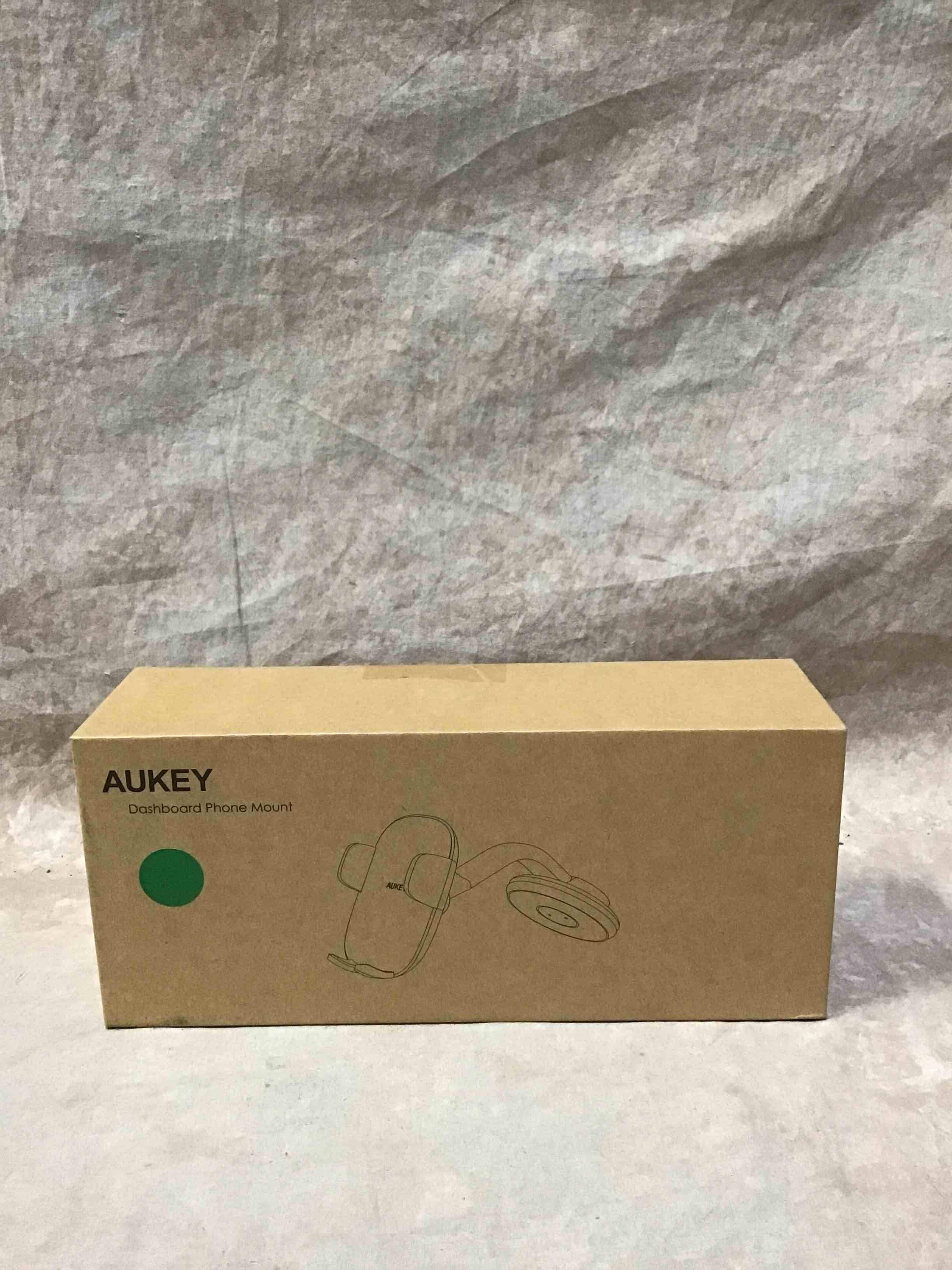 https://s3.amazonaws.com/lotting-images-prod/bidfta/RED3585495_1748630639228.jpeg