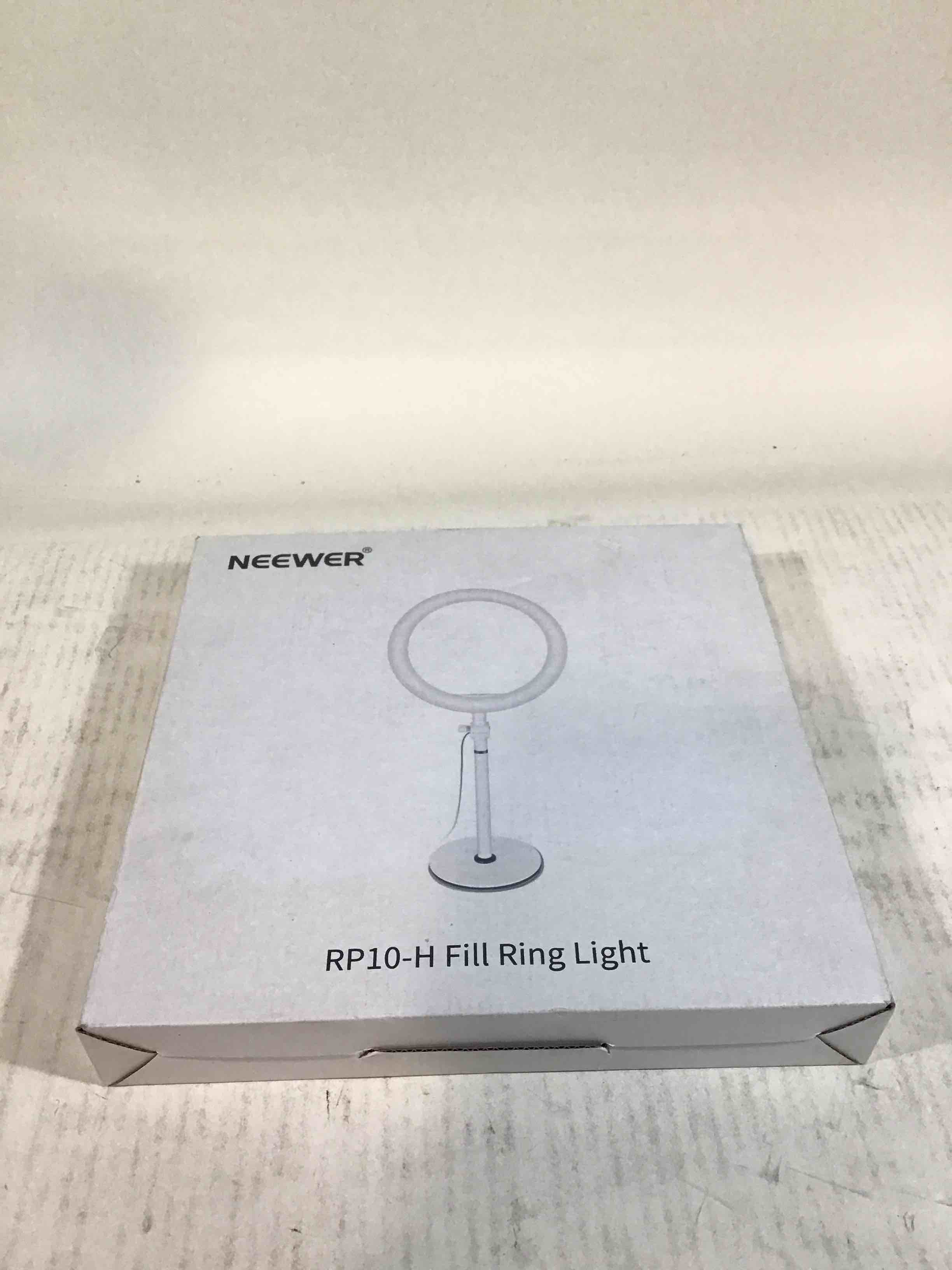 https://s3.amazonaws.com/lotting-images-prod/bidfta/RED3585612_1748891897541.jpeg
