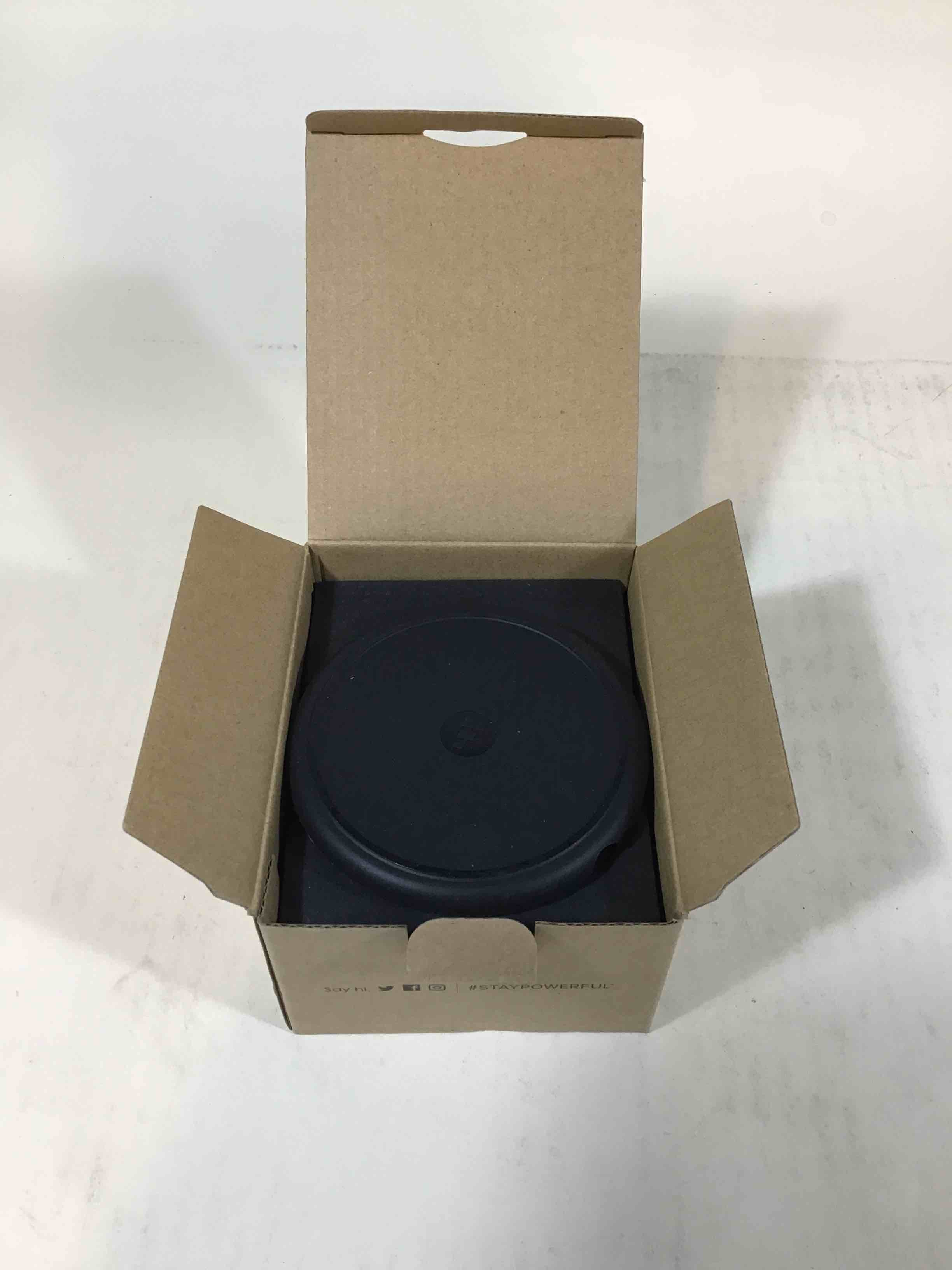 https://s3.amazonaws.com/lotting-images-prod/bidfta/RED3585804_1754075230606.jpeg