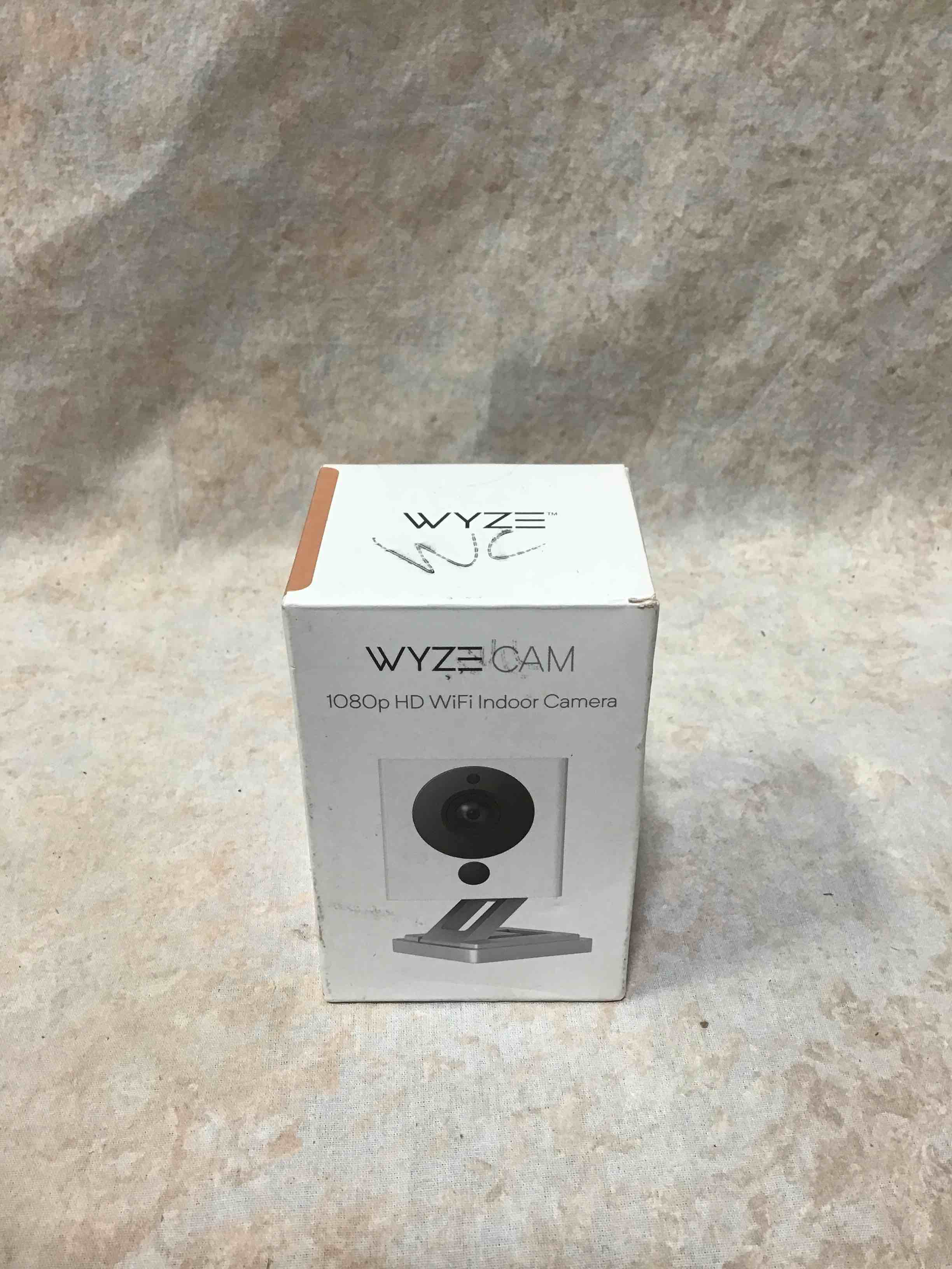 https://s3.amazonaws.com/lotting-images-prod/bidfta/RED3585901_1754424404813.jpeg