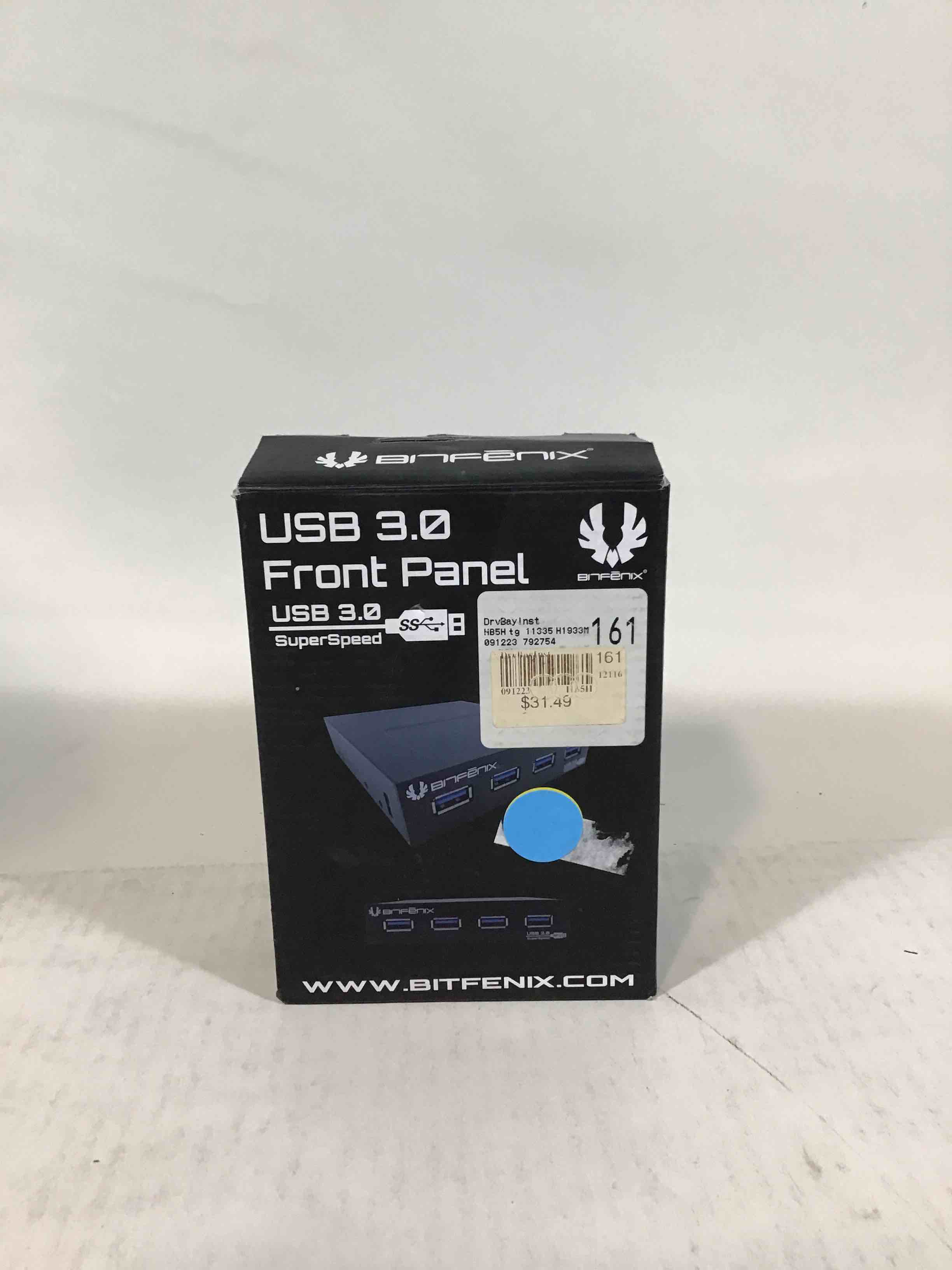 https://s3.amazonaws.com/lotting-images-prod/bidfta/RED3585940_1754429722177.jpeg