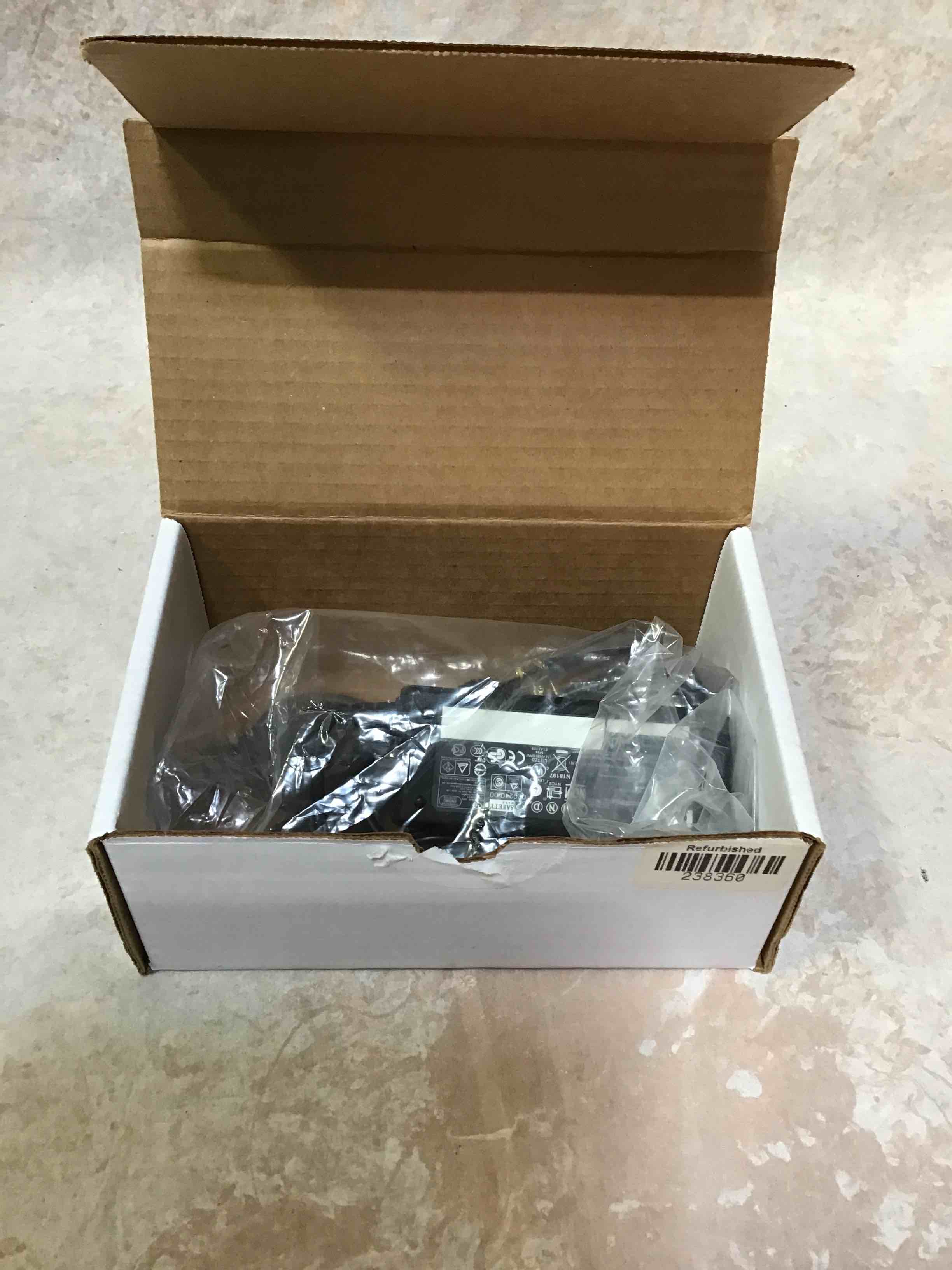 https://s3.amazonaws.com/lotting-images-prod/bidfta/RED3586010_1754066461077.jpeg