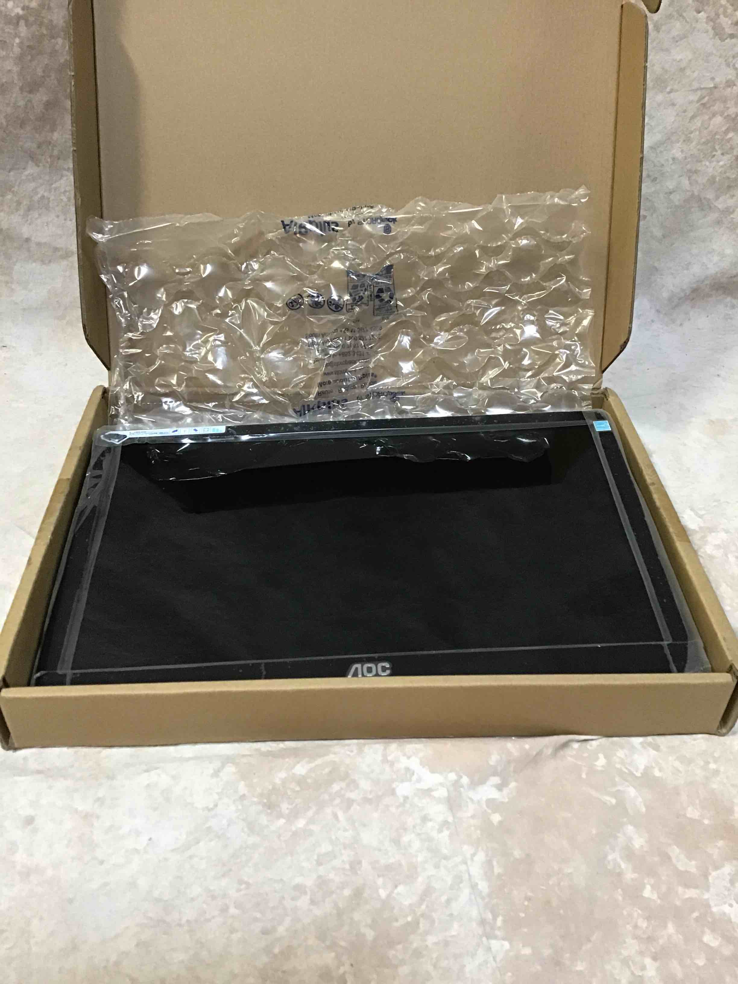 AOC LCD Monitor Model 156LM00005