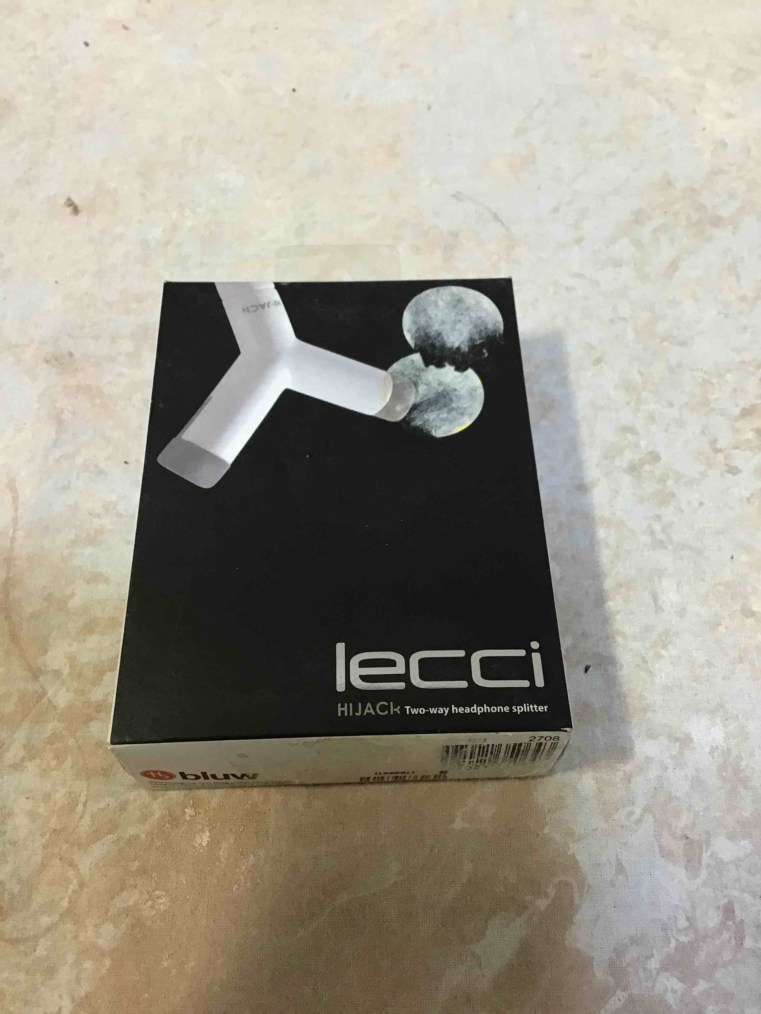 Lecci HiJack Two Way Headphone Splitter