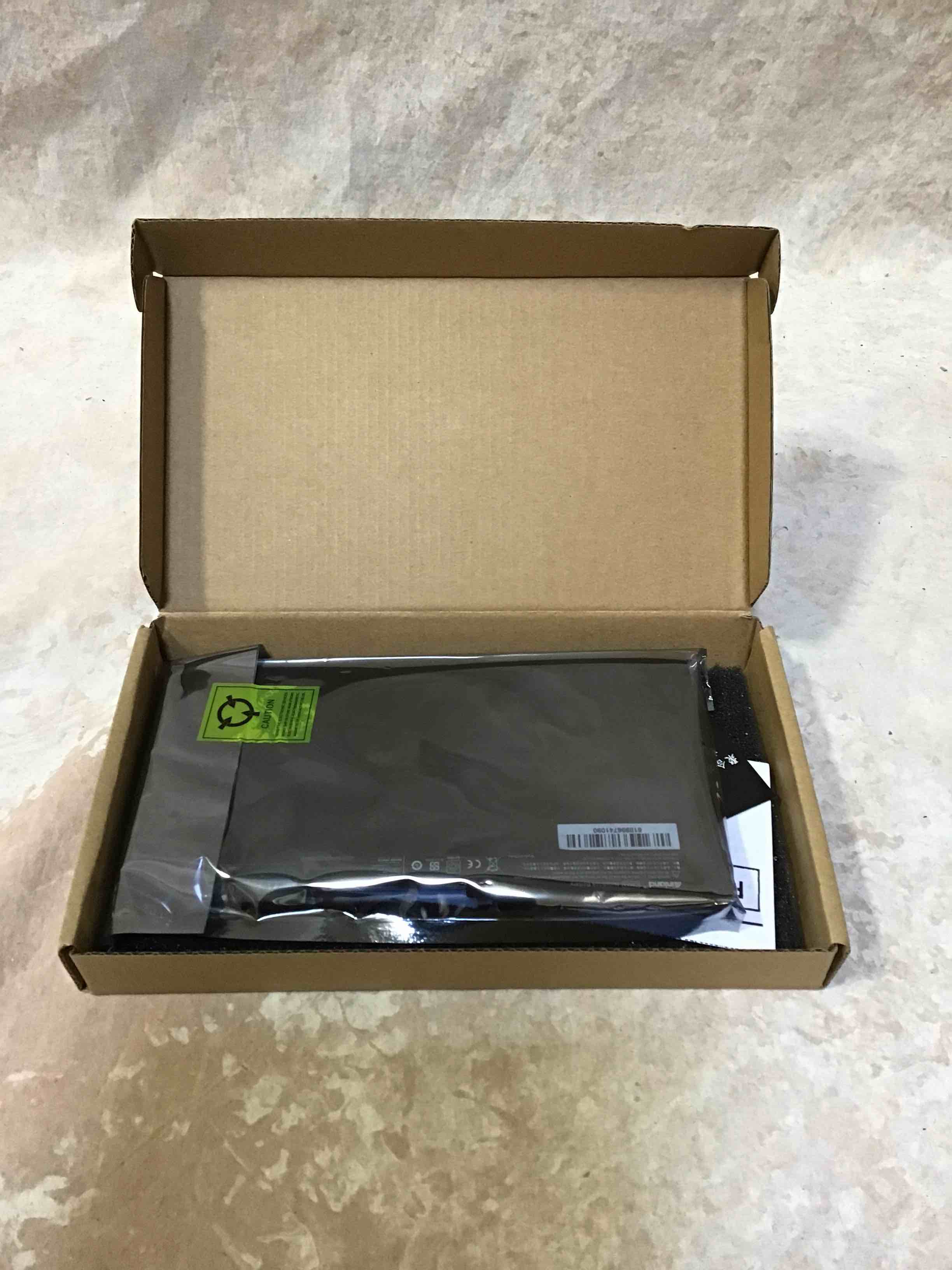 https://s3.amazonaws.com/lotting-images-prod/bidfta/RED3586153_1753717235487.jpeg