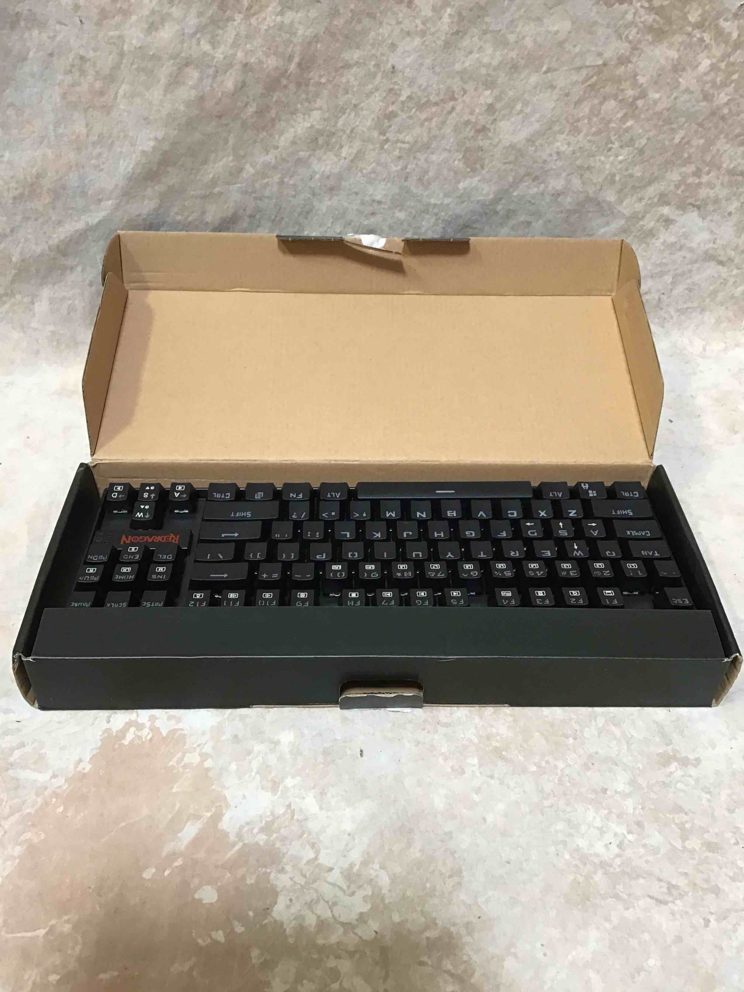 https://s3.amazonaws.com/lotting-images-prod/bidfta/RED3586161_1753719128516.jpeg