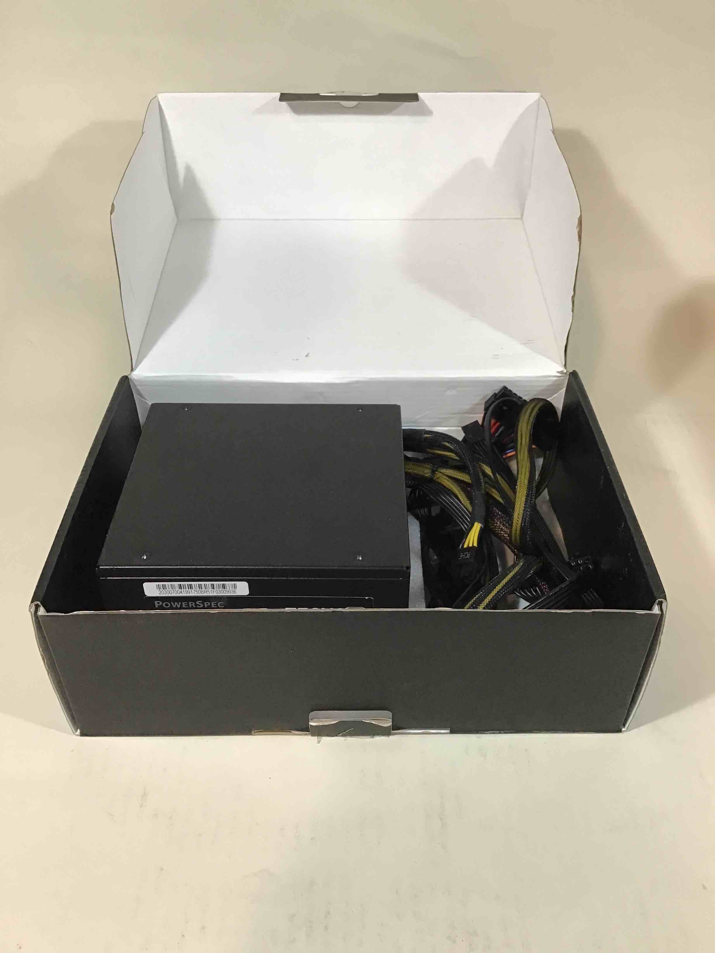 https://s3.amazonaws.com/lotting-images-prod/bidfta/RED3586176_1753379707238.jpeg