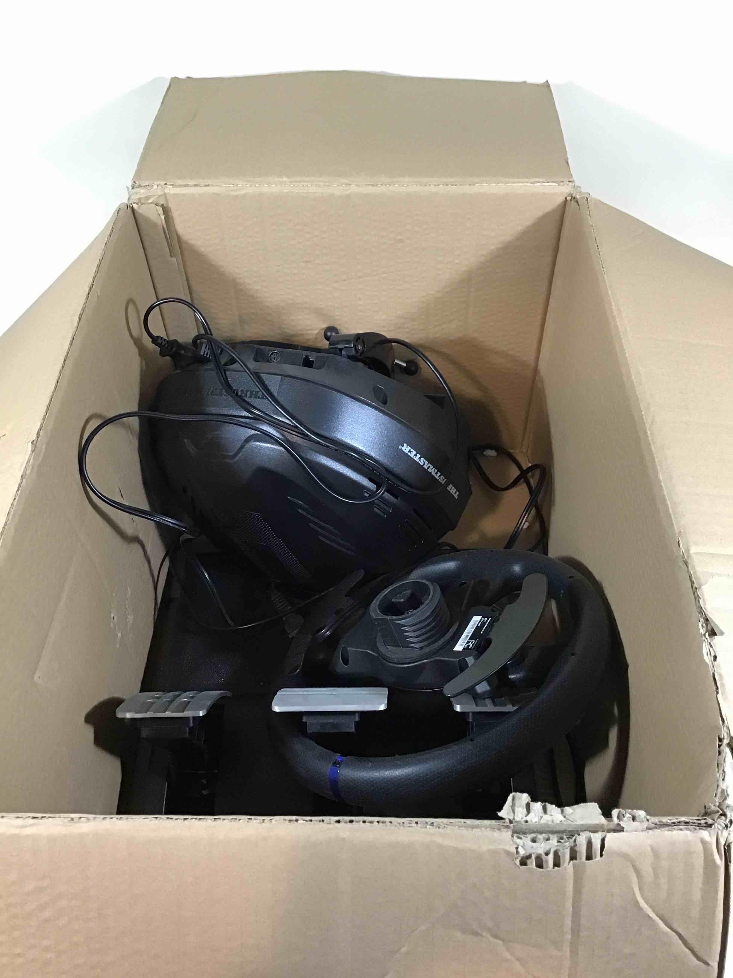 https://s3.amazonaws.com/lotting-images-prod/bidfta/RED3586190_1753381356296.jpeg