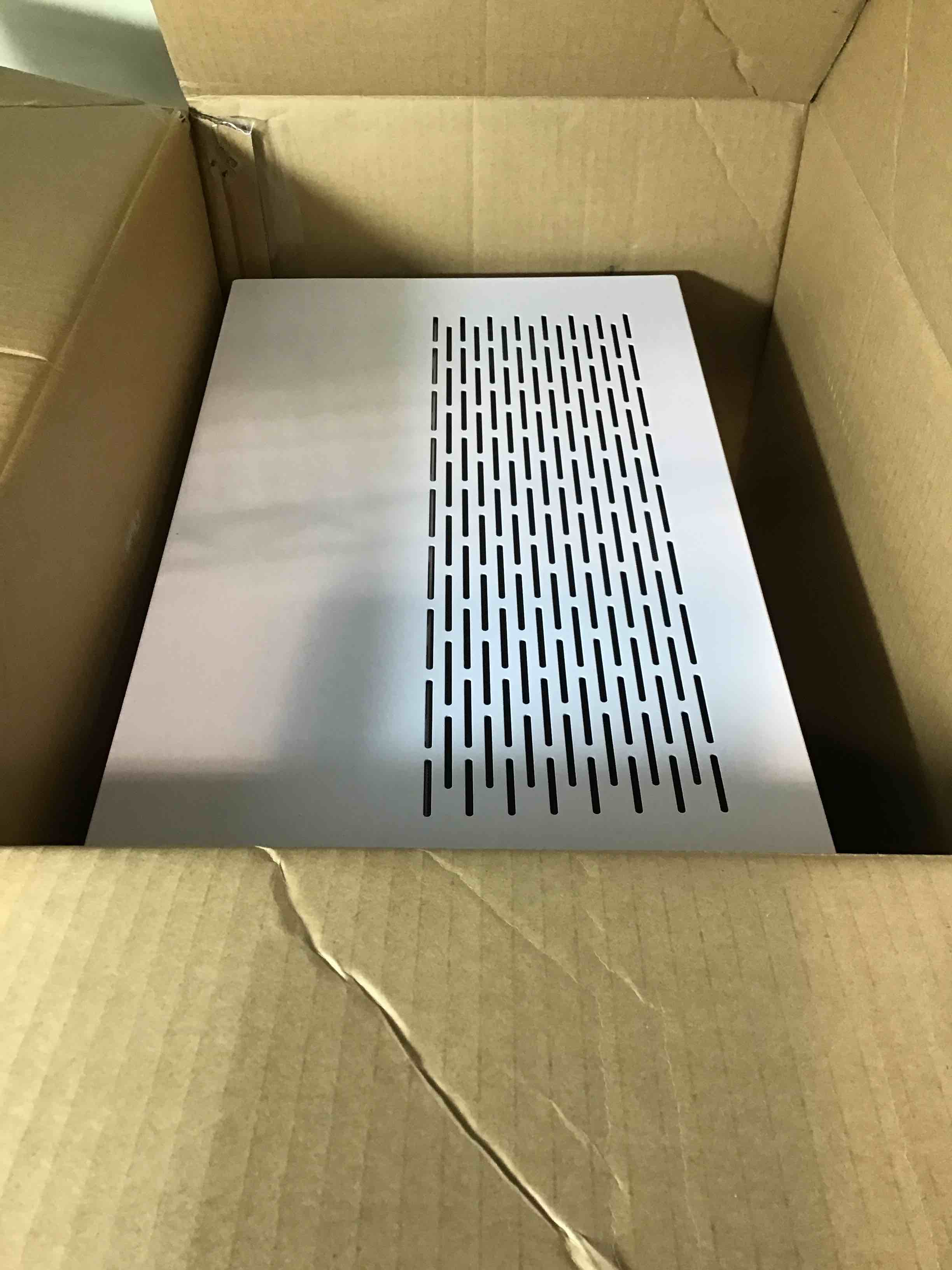 https://s3.amazonaws.com/lotting-images-prod/bidfta/RED3586191_1753381561948.jpeg
