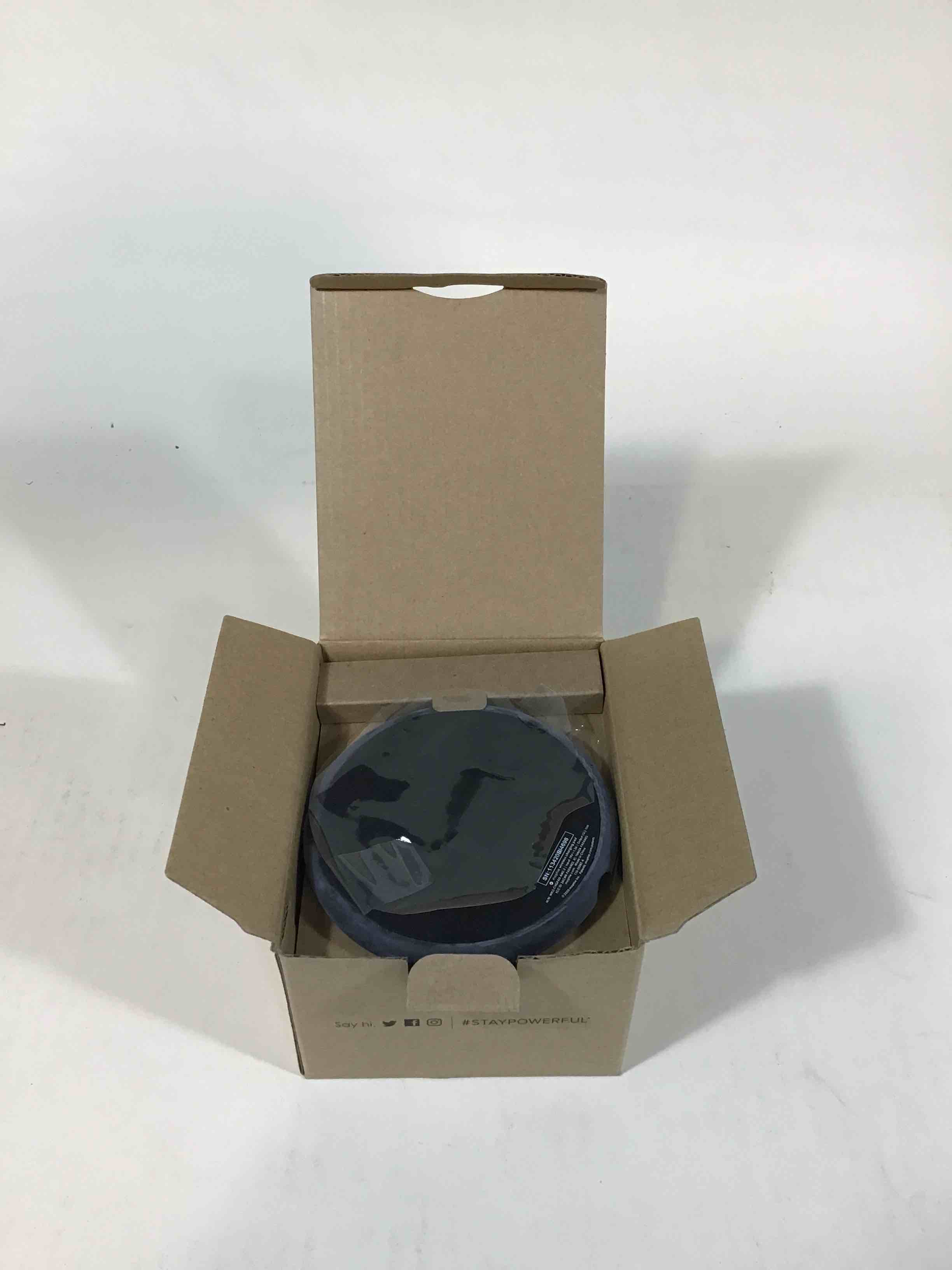 https://s3.amazonaws.com/lotting-images-prod/bidfta/RED3586246_1753364020210.jpeg