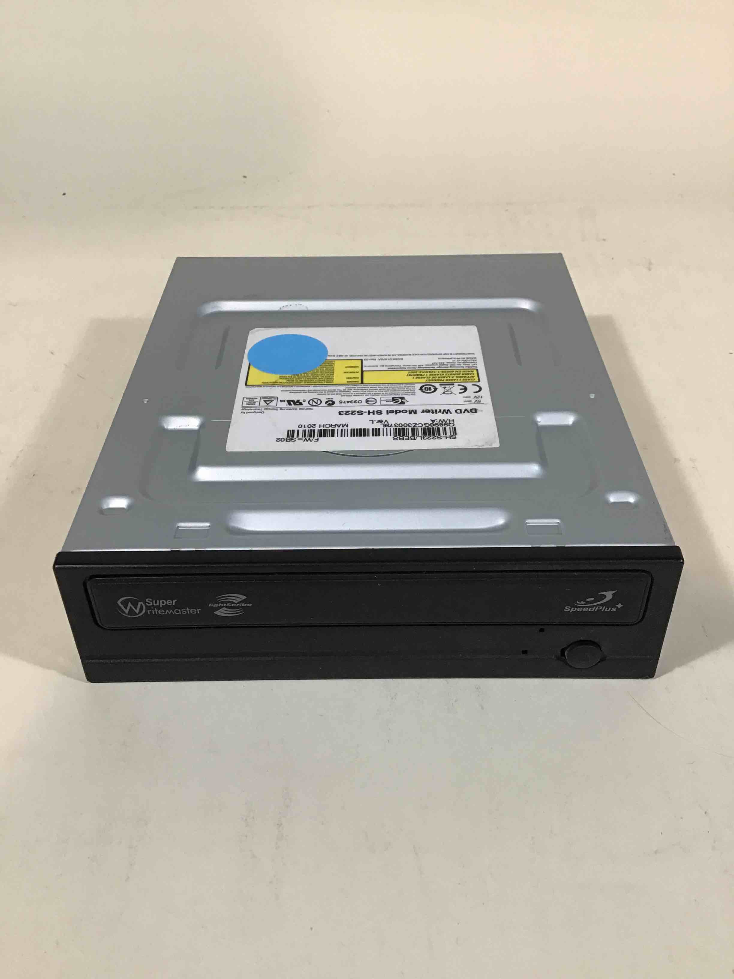 https://s3.amazonaws.com/lotting-images-prod/bidfta/RED3586251_1753364773852.jpeg