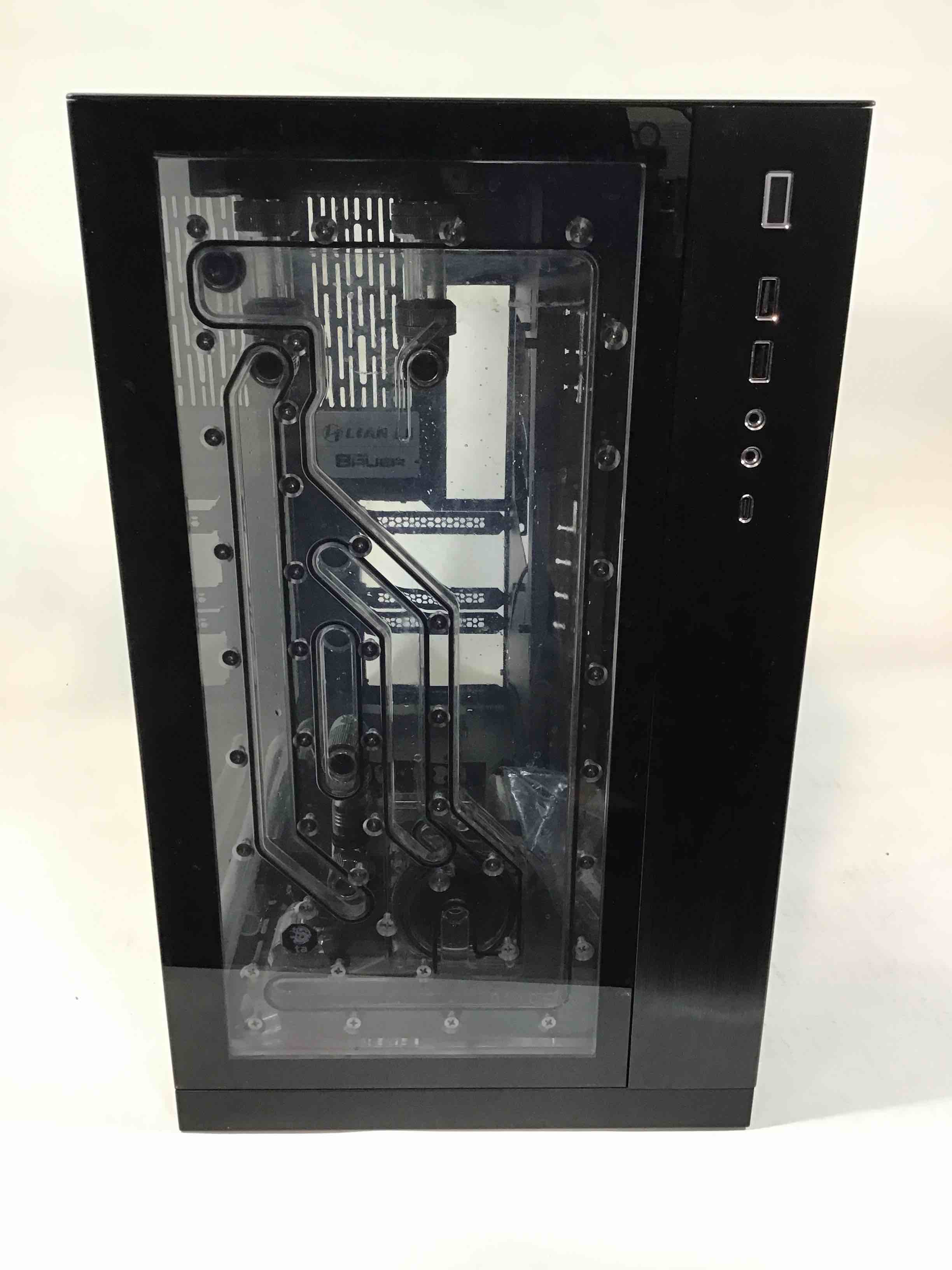 Lian Li 011 Dynamic Computer Case