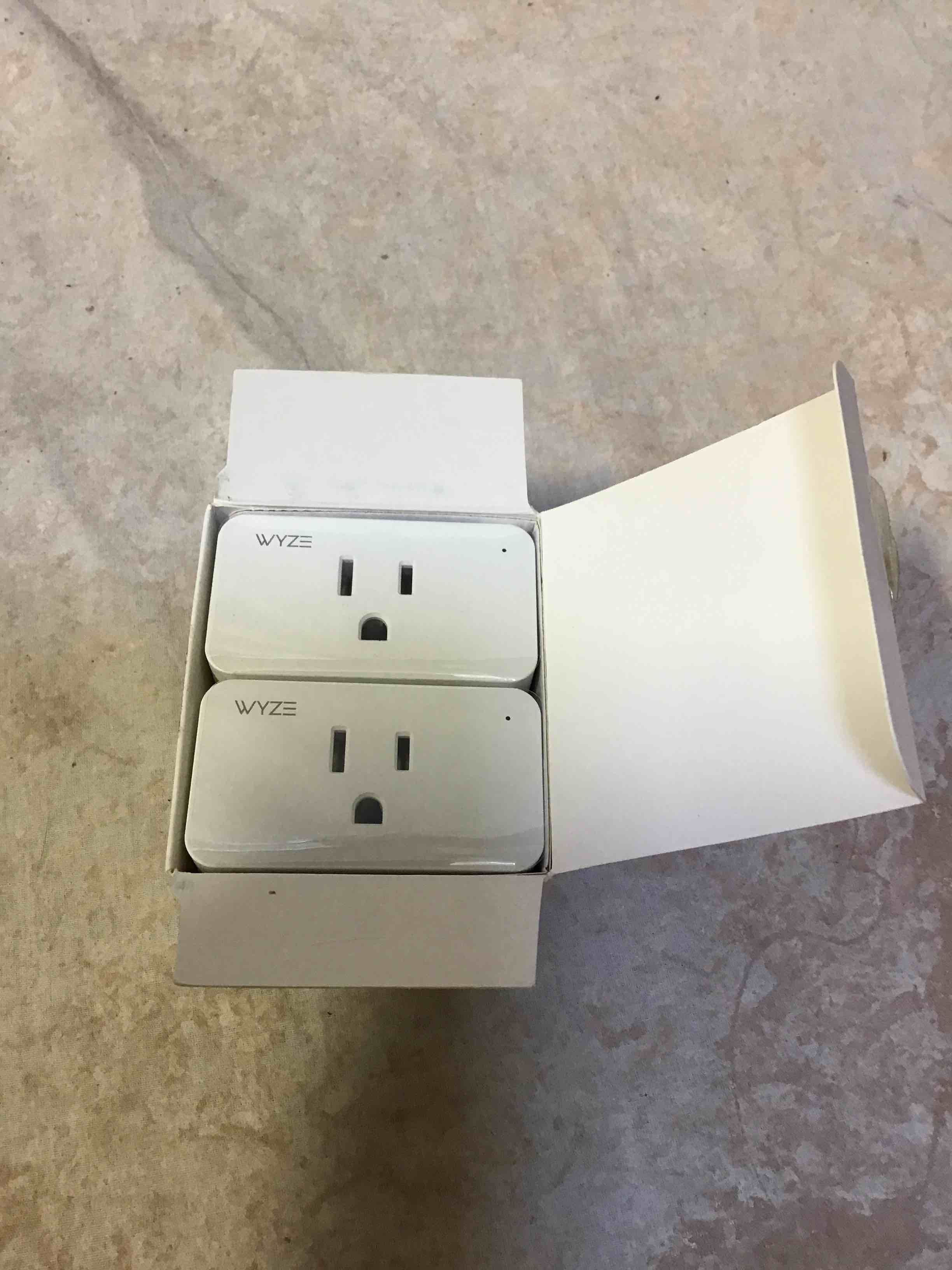 https://s3.amazonaws.com/lotting-images-prod/bidfta/RED3586295_1753302699471.jpeg
