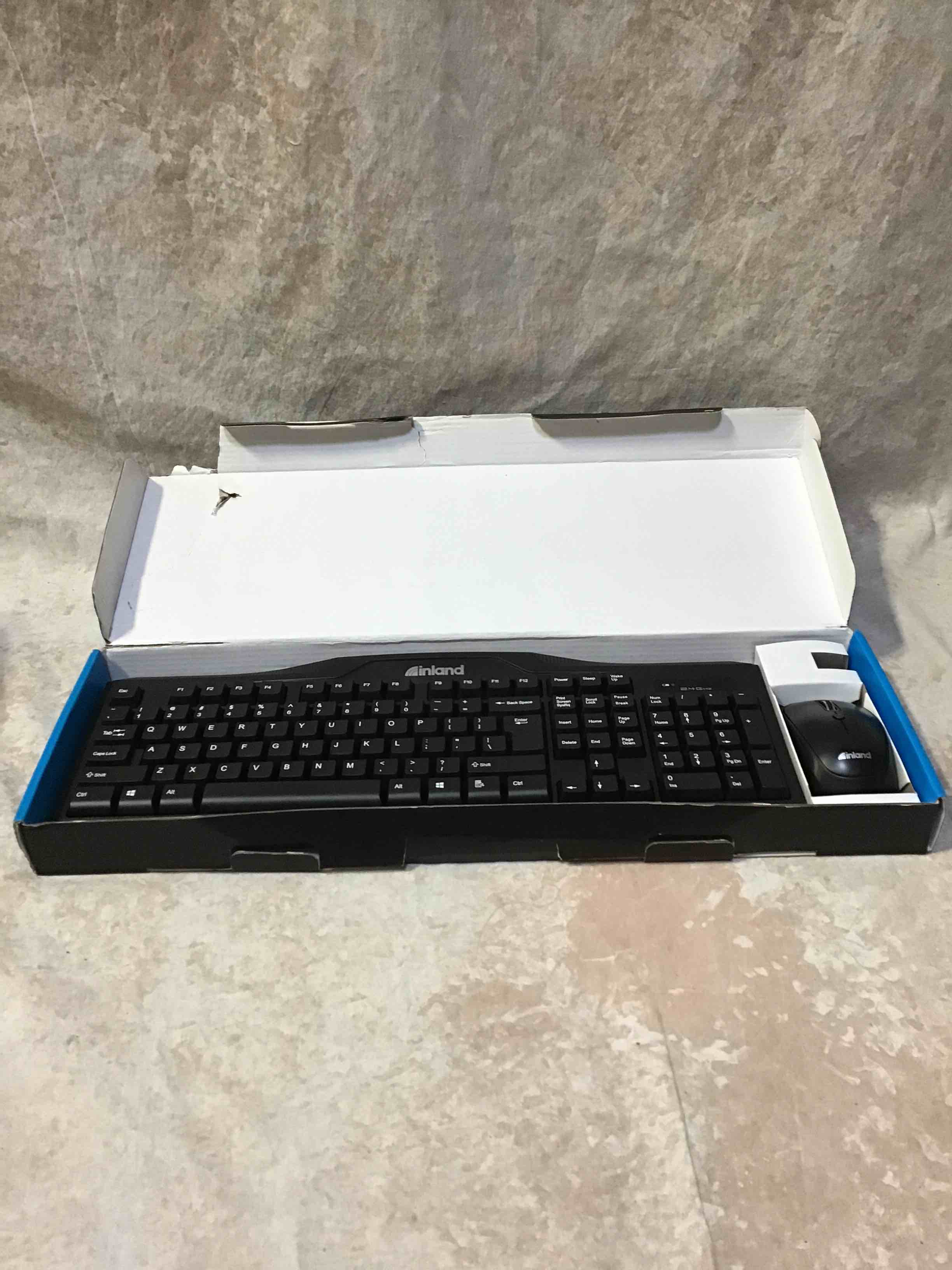 https://s3.amazonaws.com/lotting-images-prod/bidfta/RED3586298_1753303082426.jpeg