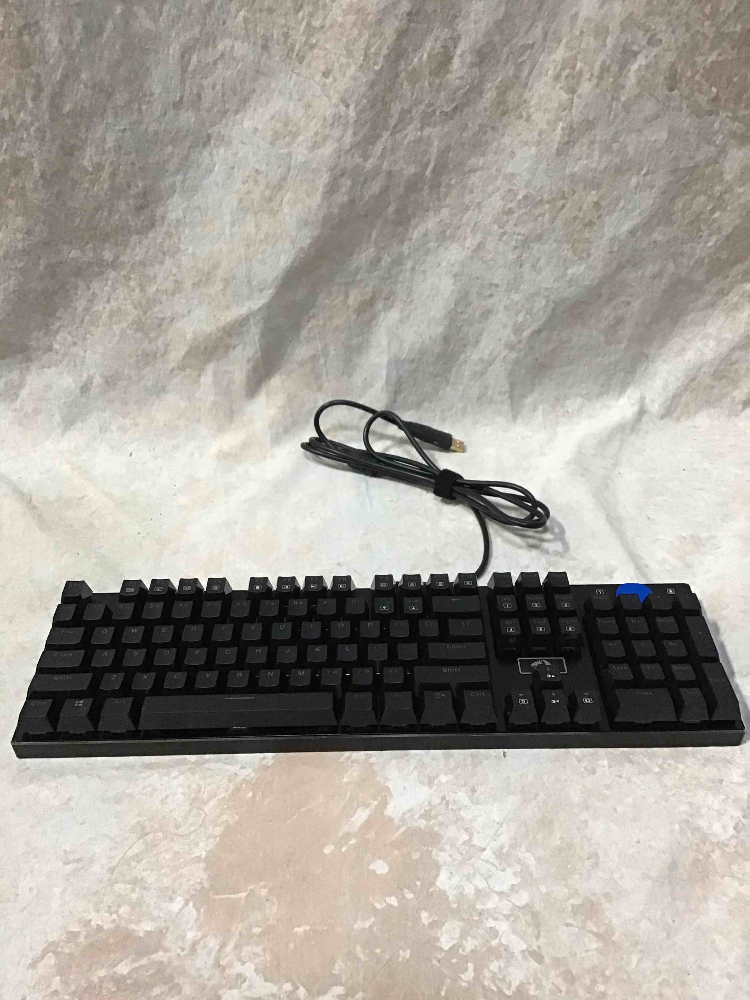 https://s3.amazonaws.com/lotting-images-prod/bidfta/RED3586498_1751301037673.jpeg