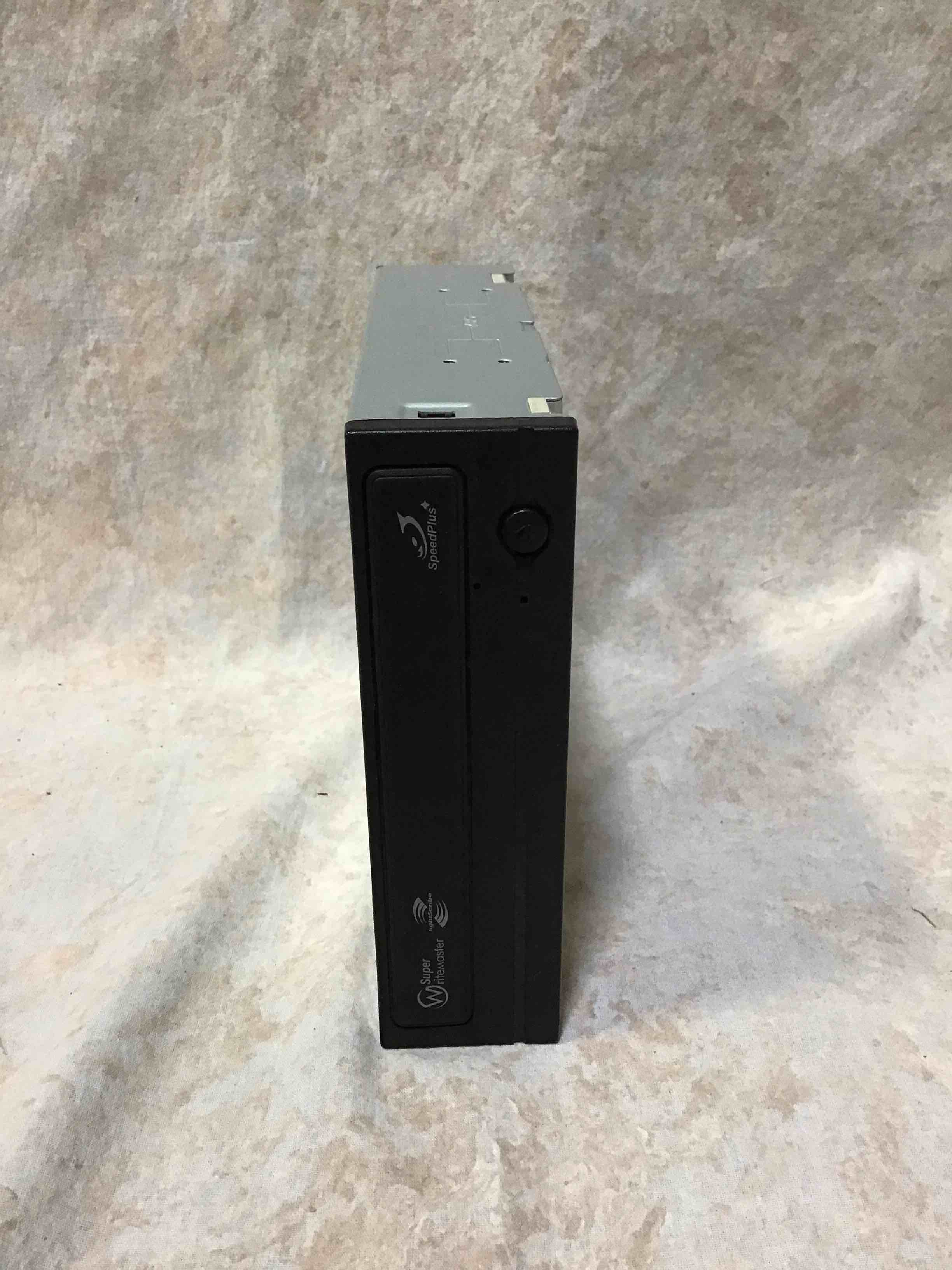 https://s3.amazonaws.com/lotting-images-prod/bidfta/RED3586576_1751048162710.jpeg