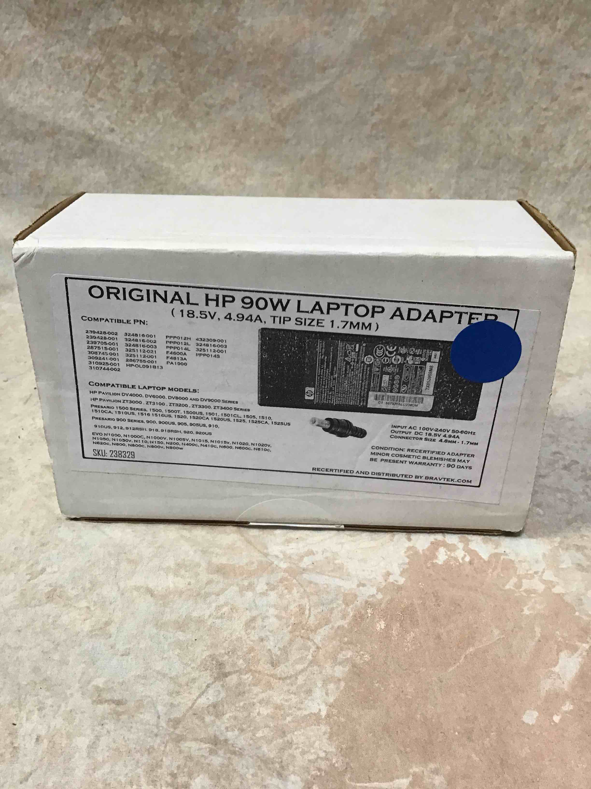 https://s3.amazonaws.com/lotting-images-prod/bidfta/RED3586710_1750949528141.jpeg