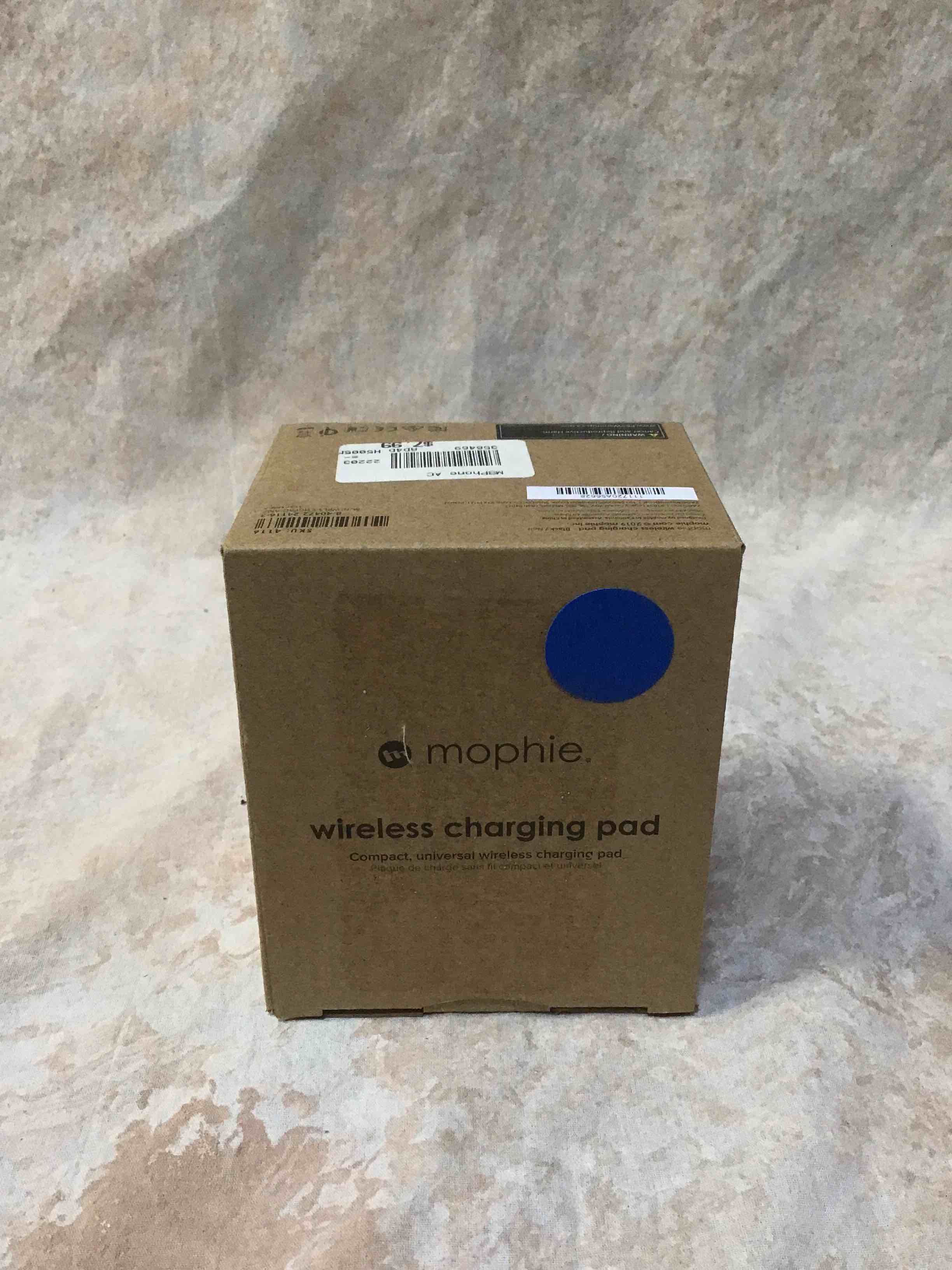 https://s3.amazonaws.com/lotting-images-prod/bidfta/RED3586855_1750789503045.jpeg