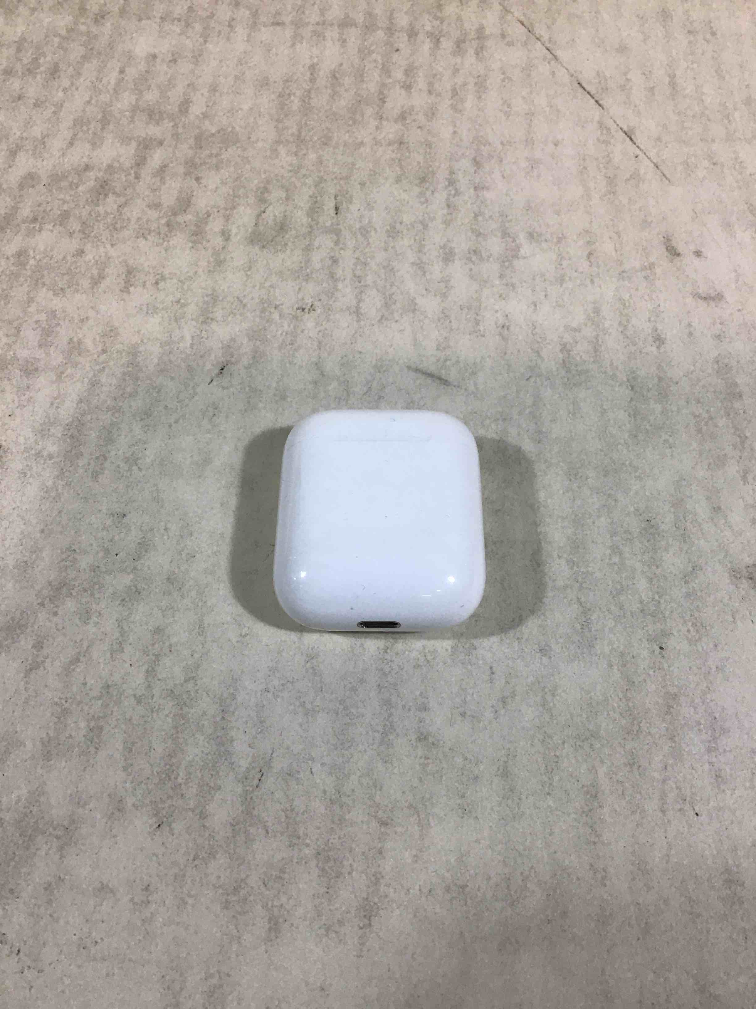 Apple AirPods 