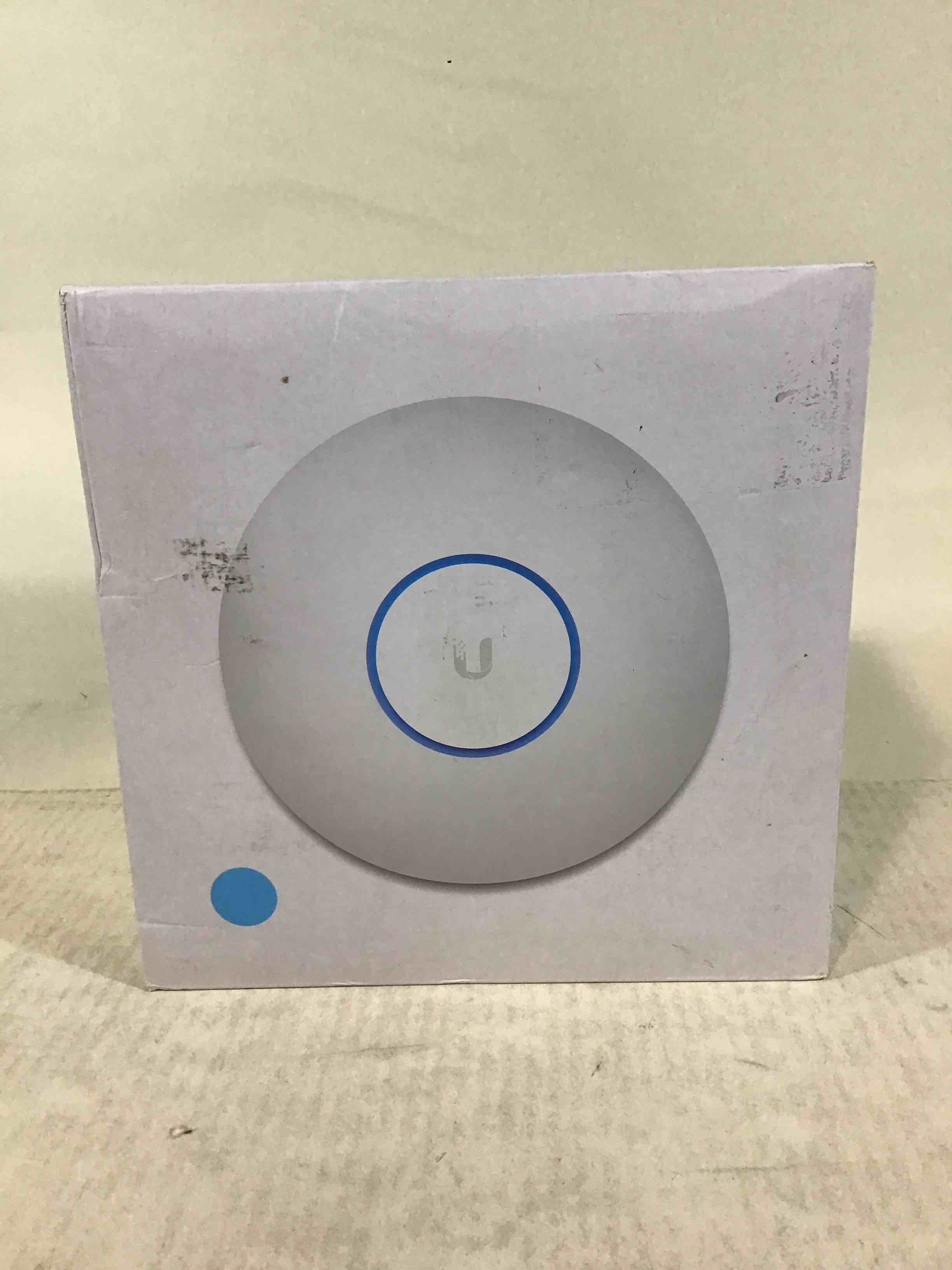 Ubiquiti UniFi AC HD 802.11ac Wave 2 Enterprise Wi-Fi Access Point