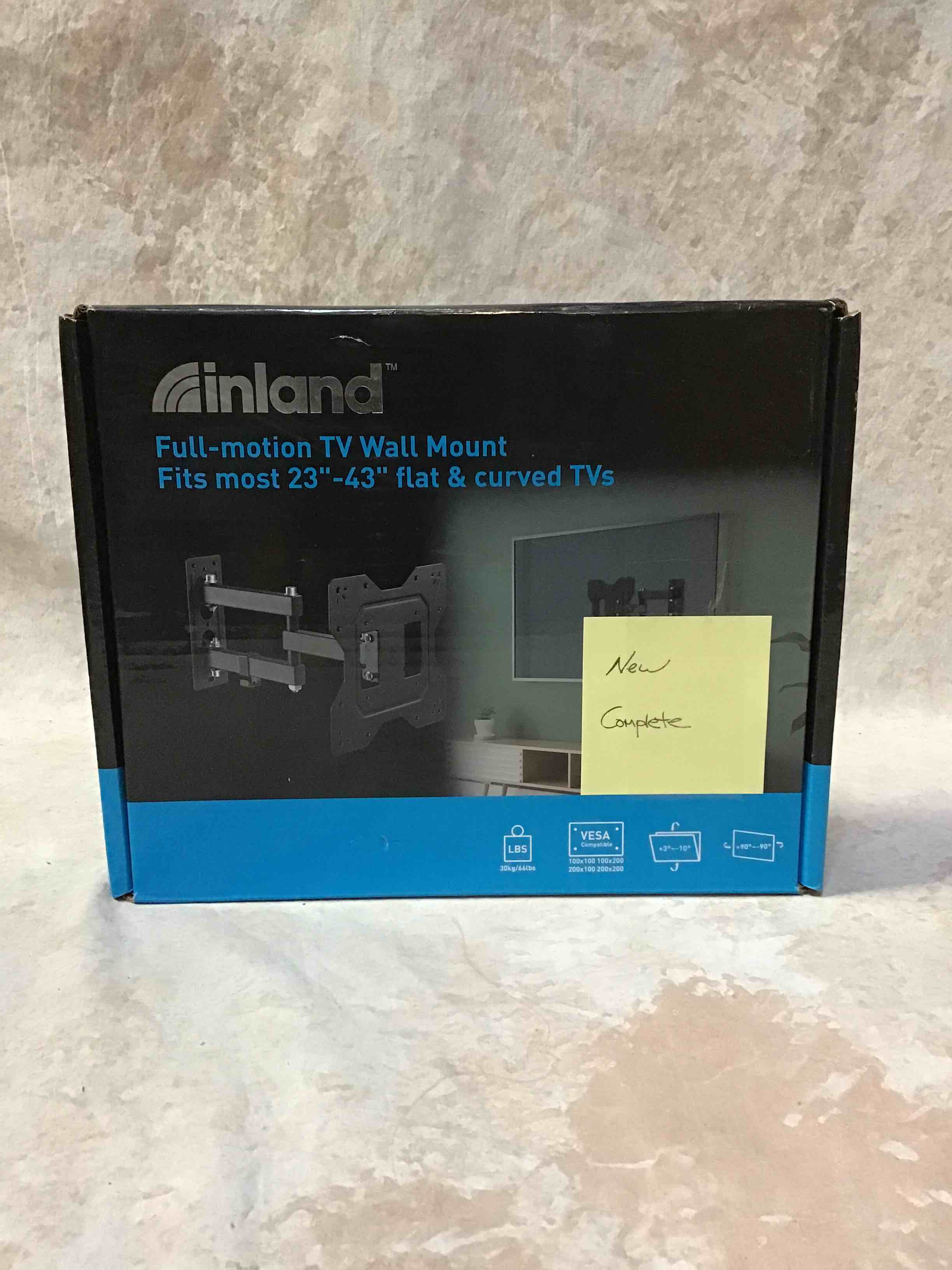 https://s3.amazonaws.com/lotting-images-prod/bidfta/RED3588700_1756829991102.jpeg