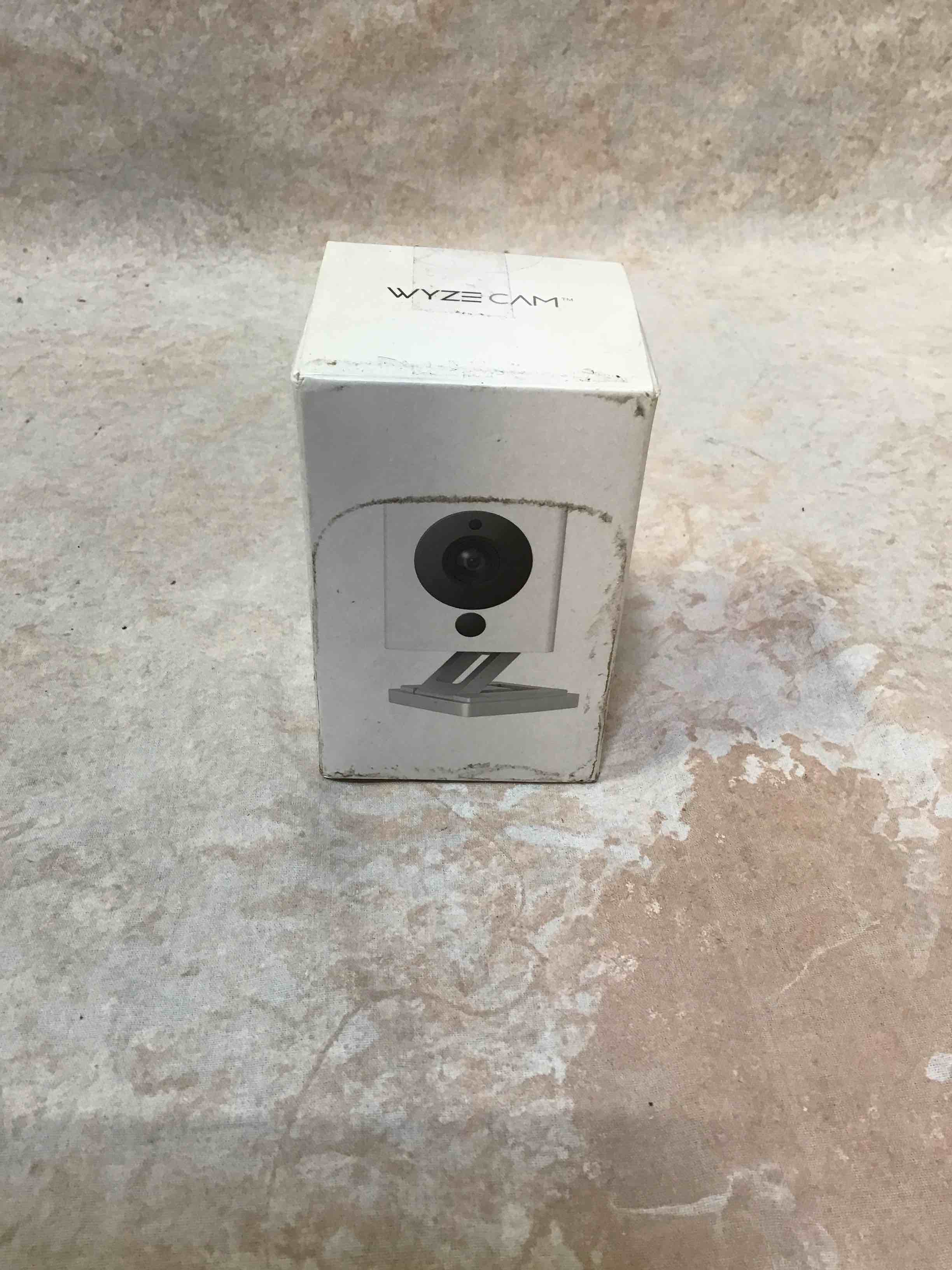 https://s3.amazonaws.com/lotting-images-prod/bidfta/RED3588709_1756830793279.jpeg