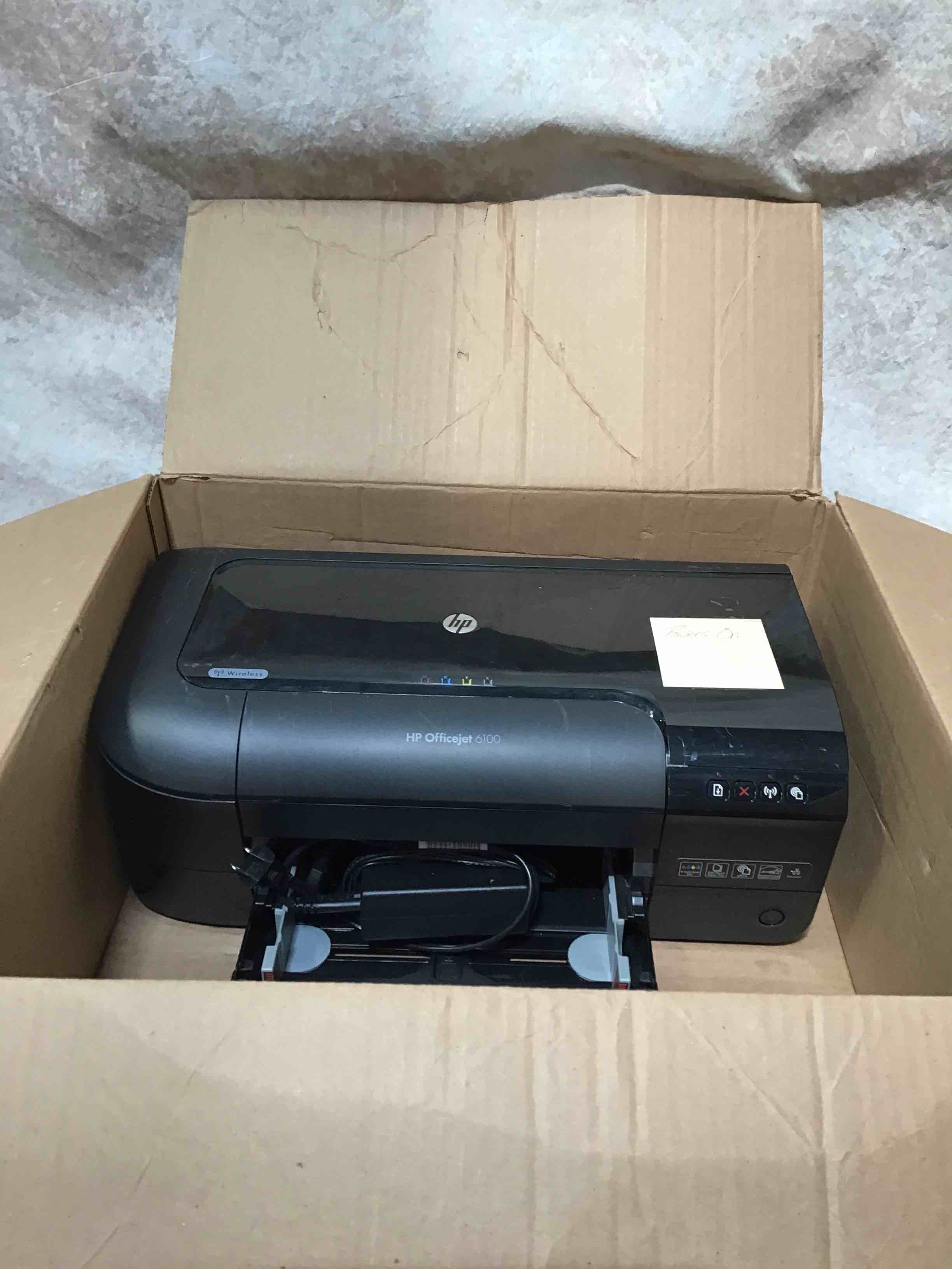https://s3.amazonaws.com/lotting-images-prod/bidfta/RED3588723_1756832125485.jpeg