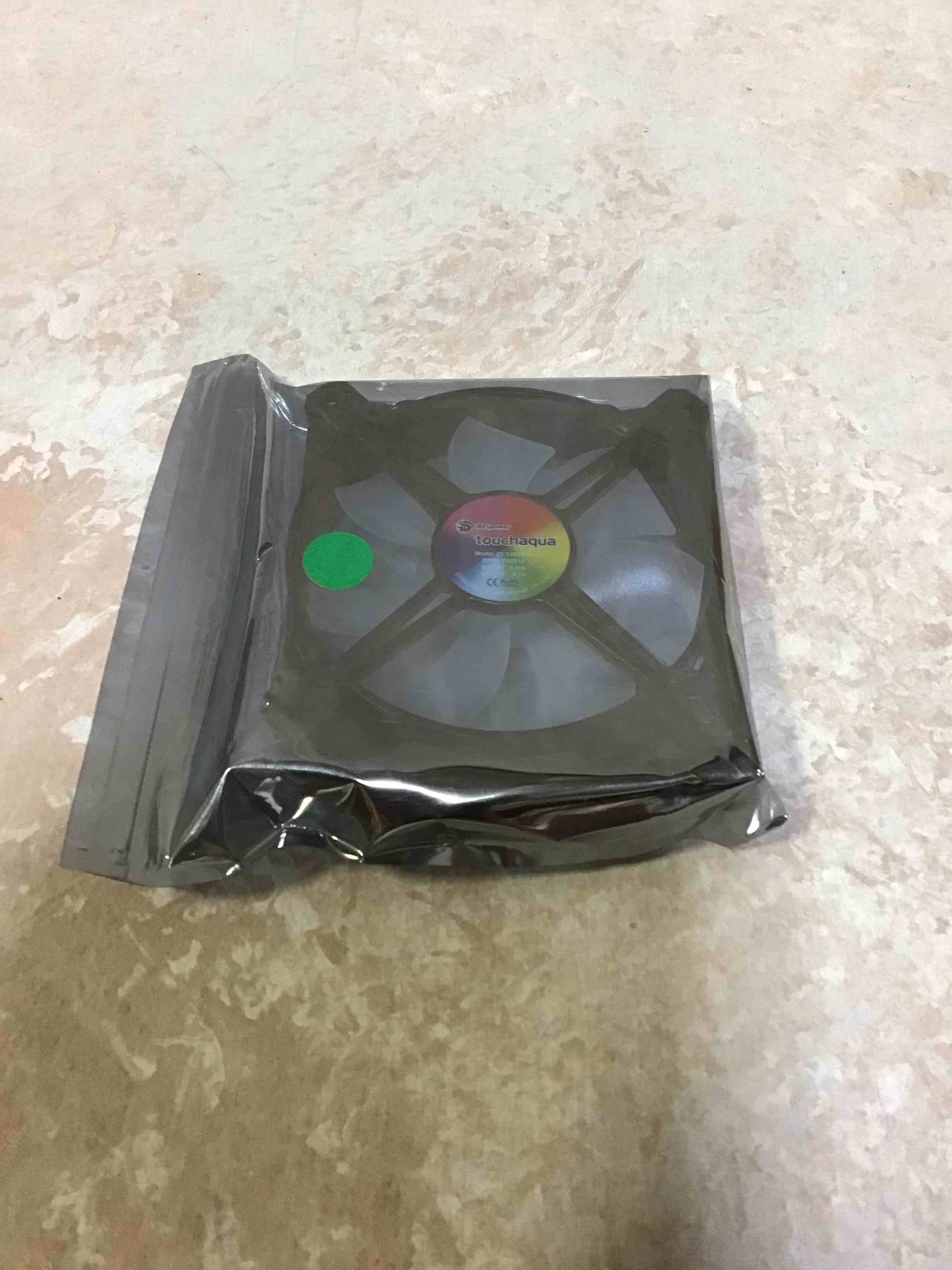 https://s3.amazonaws.com/lotting-images-prod/bidfta/RED3588774_1756488097809.jpeg