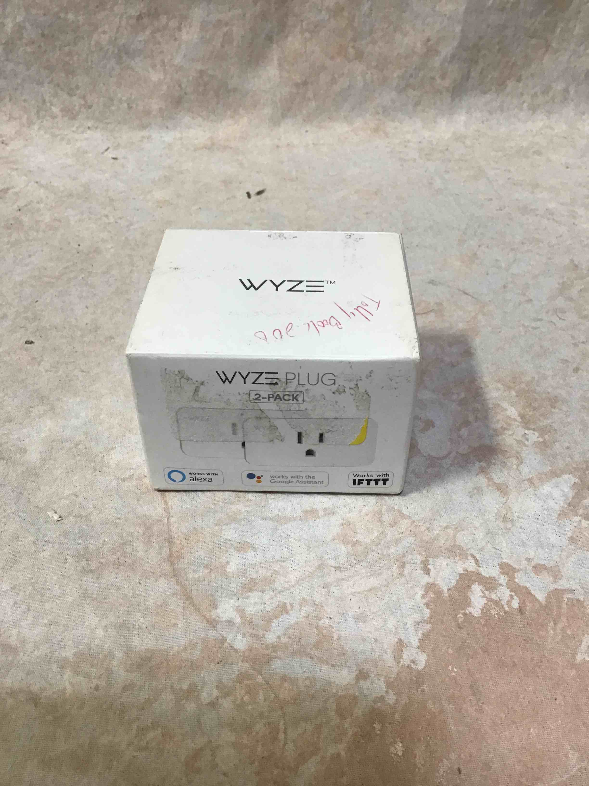 https://s3.amazonaws.com/lotting-images-prod/bidfta/RED3588877_1756407142529.jpeg
