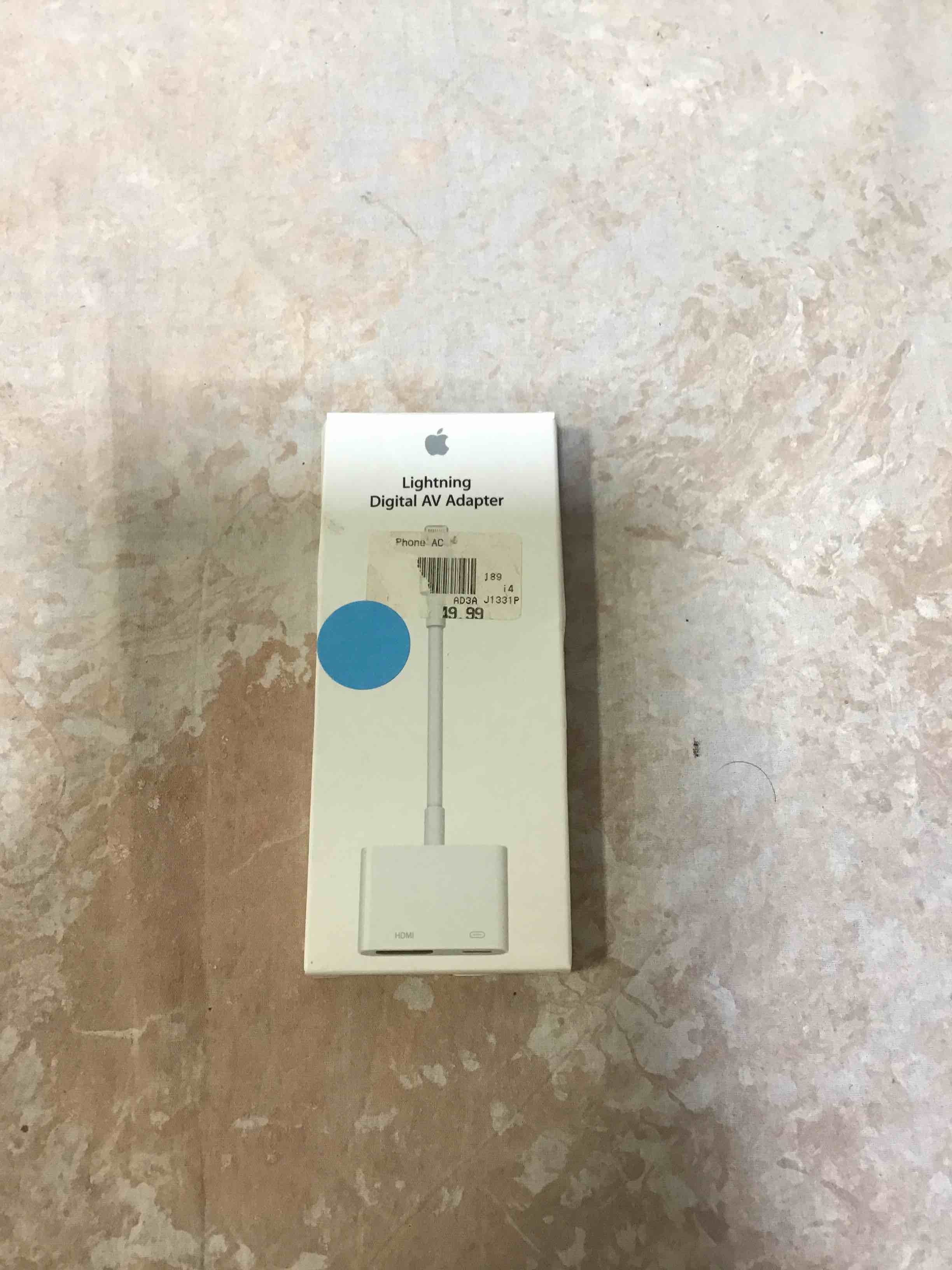 https://s3.amazonaws.com/lotting-images-prod/bidfta/RED3588915_1756317922321.jpeg