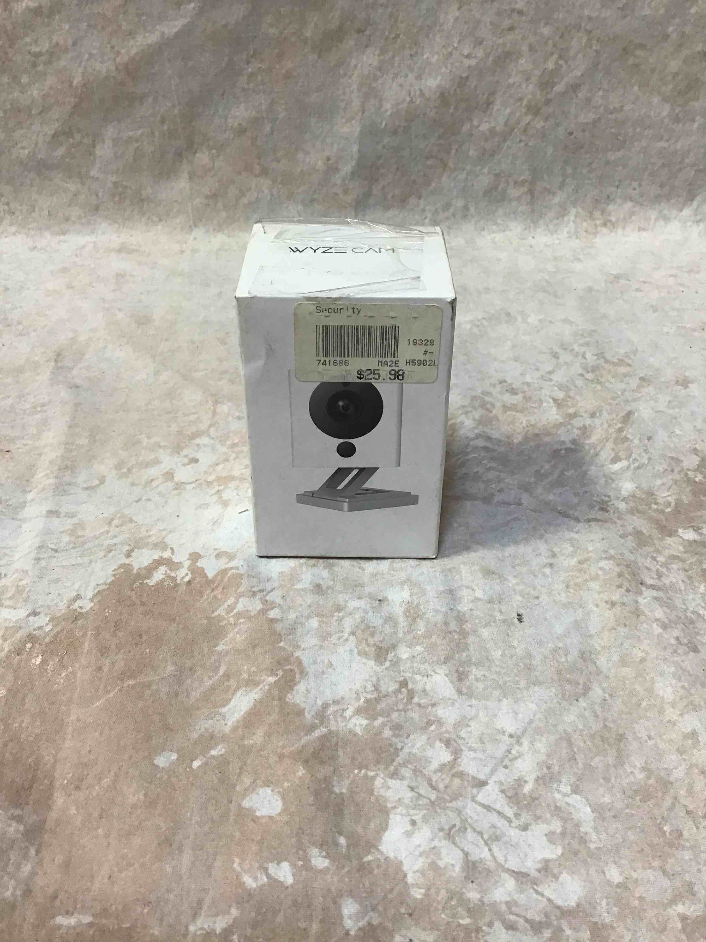 https://s3.amazonaws.com/lotting-images-prod/bidfta/RED3589091_1756143374907.jpeg