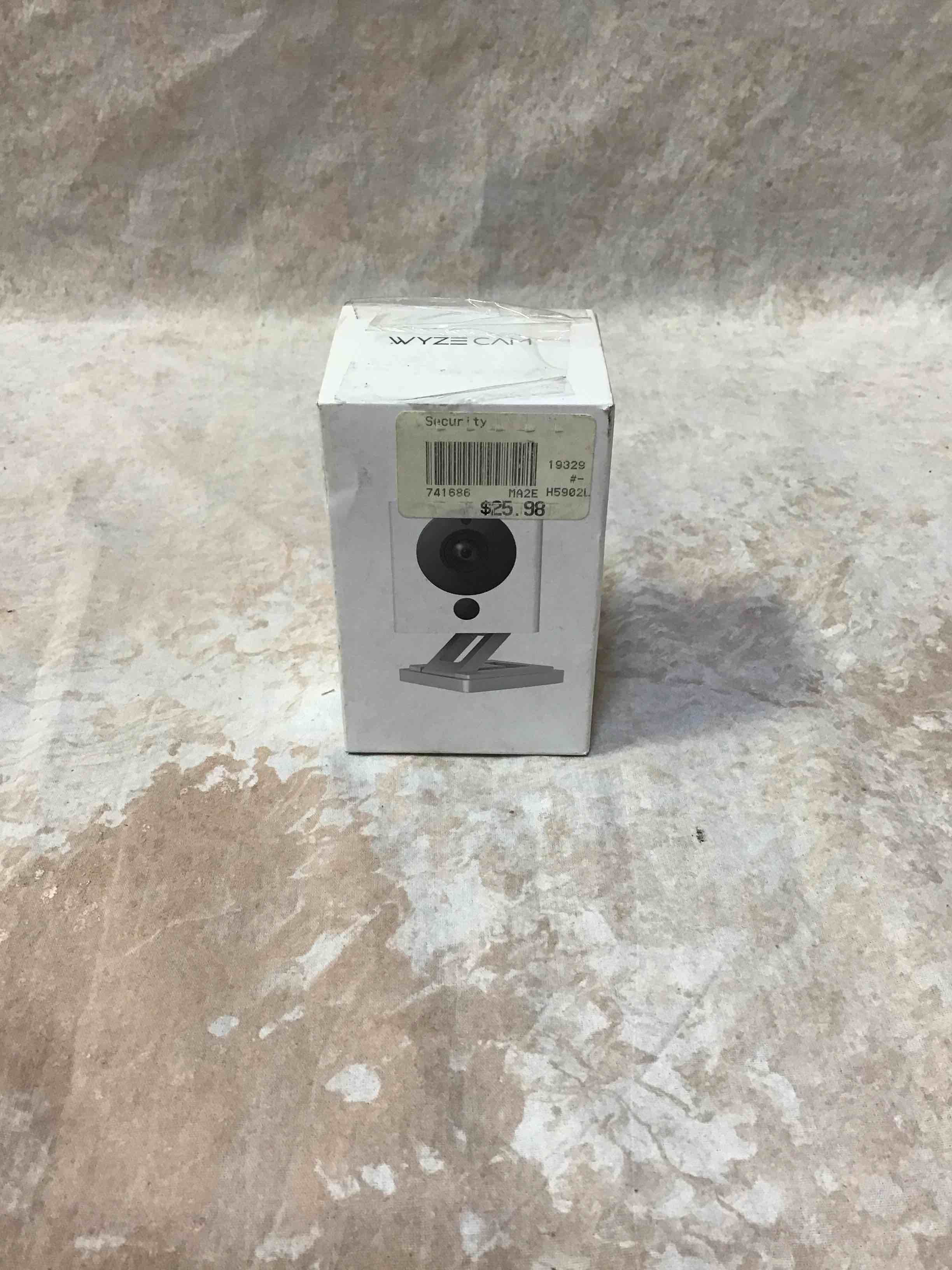 https://s3.amazonaws.com/lotting-images-prod/bidfta/RED3589091_1756143377127.jpeg
