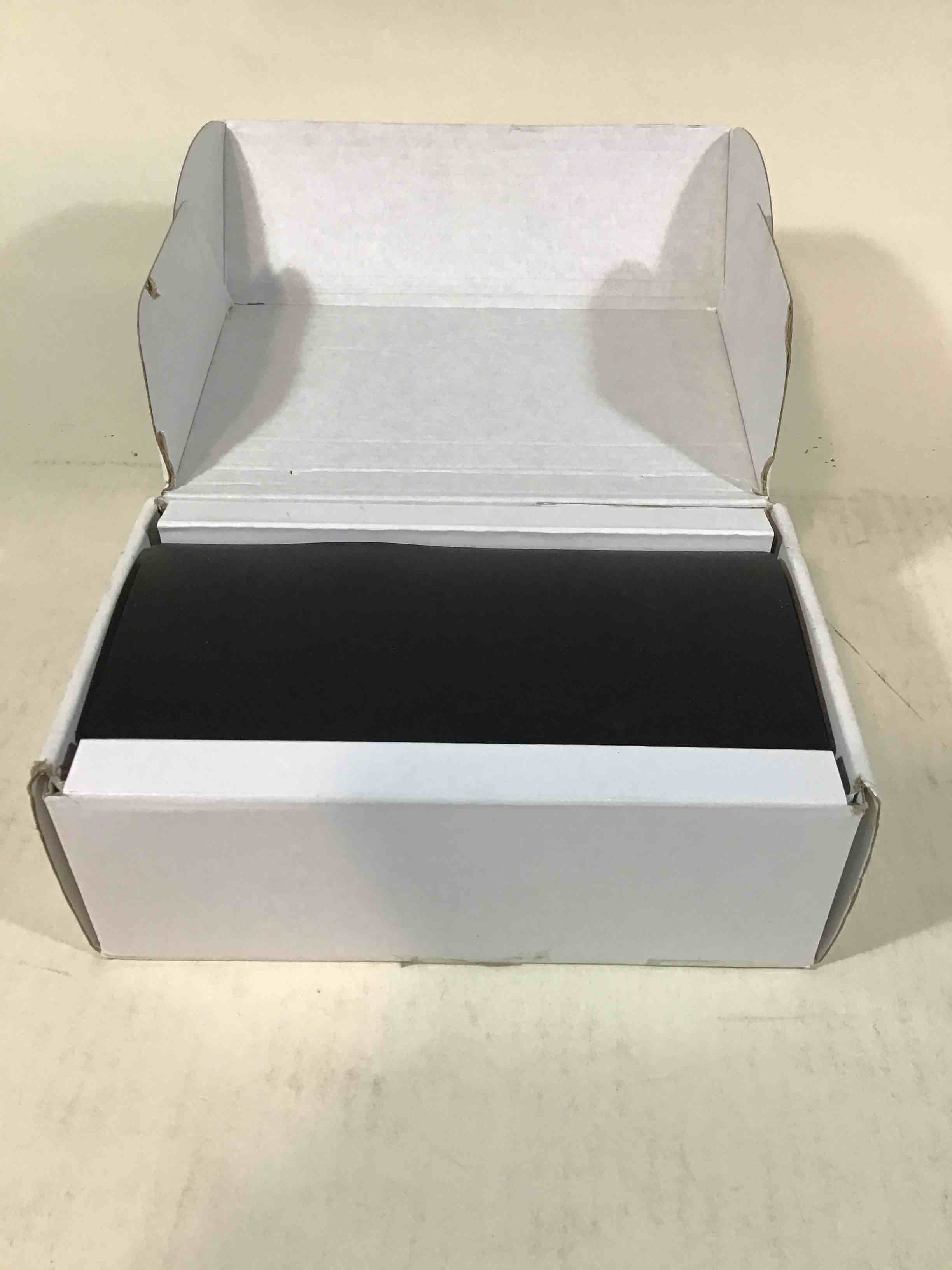 https://s3.amazonaws.com/lotting-images-prod/bidfta/RED3589134_1755889910066.jpeg