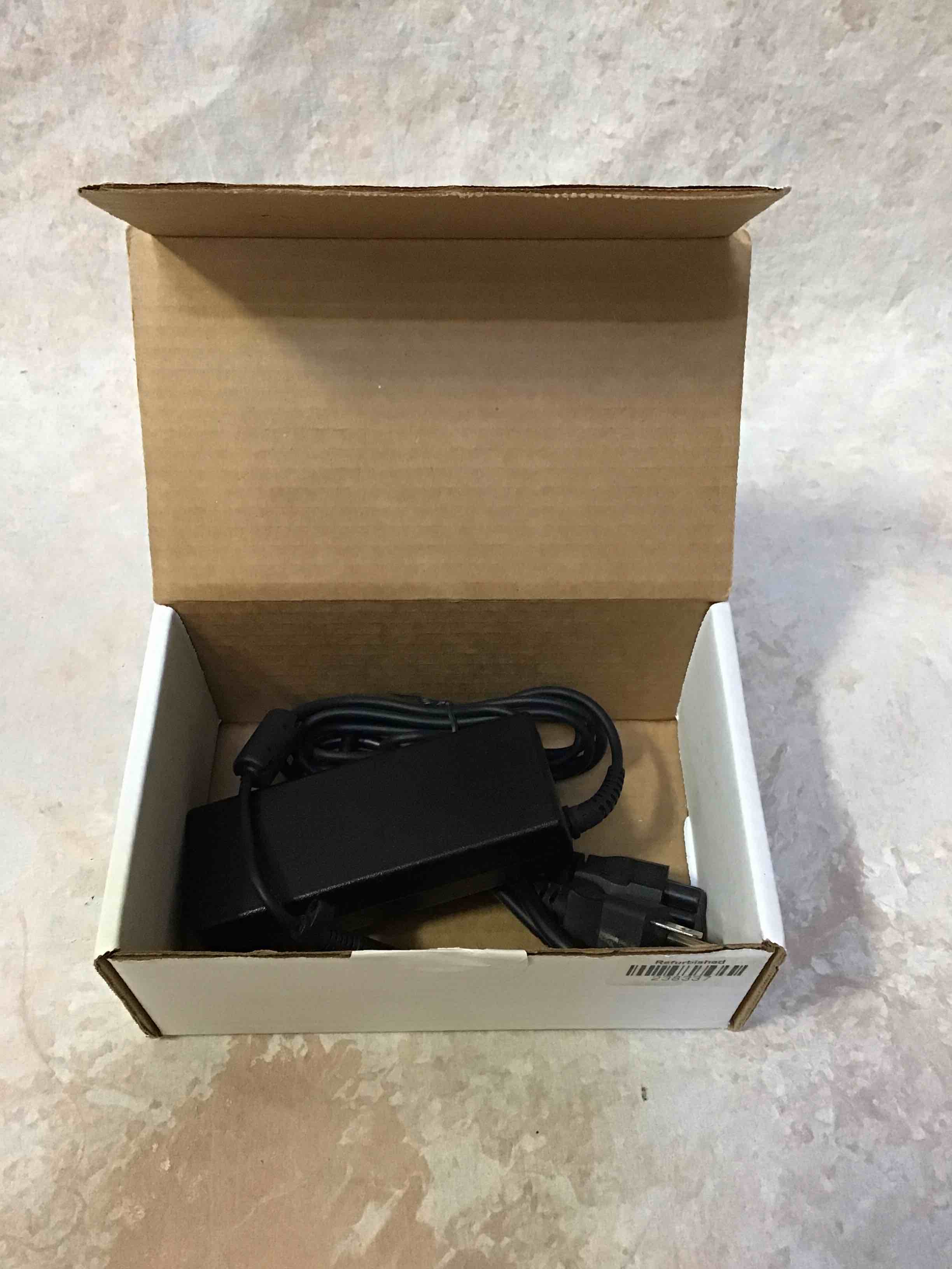 https://s3.amazonaws.com/lotting-images-prod/bidfta/RED3589367_1759256596849.jpeg