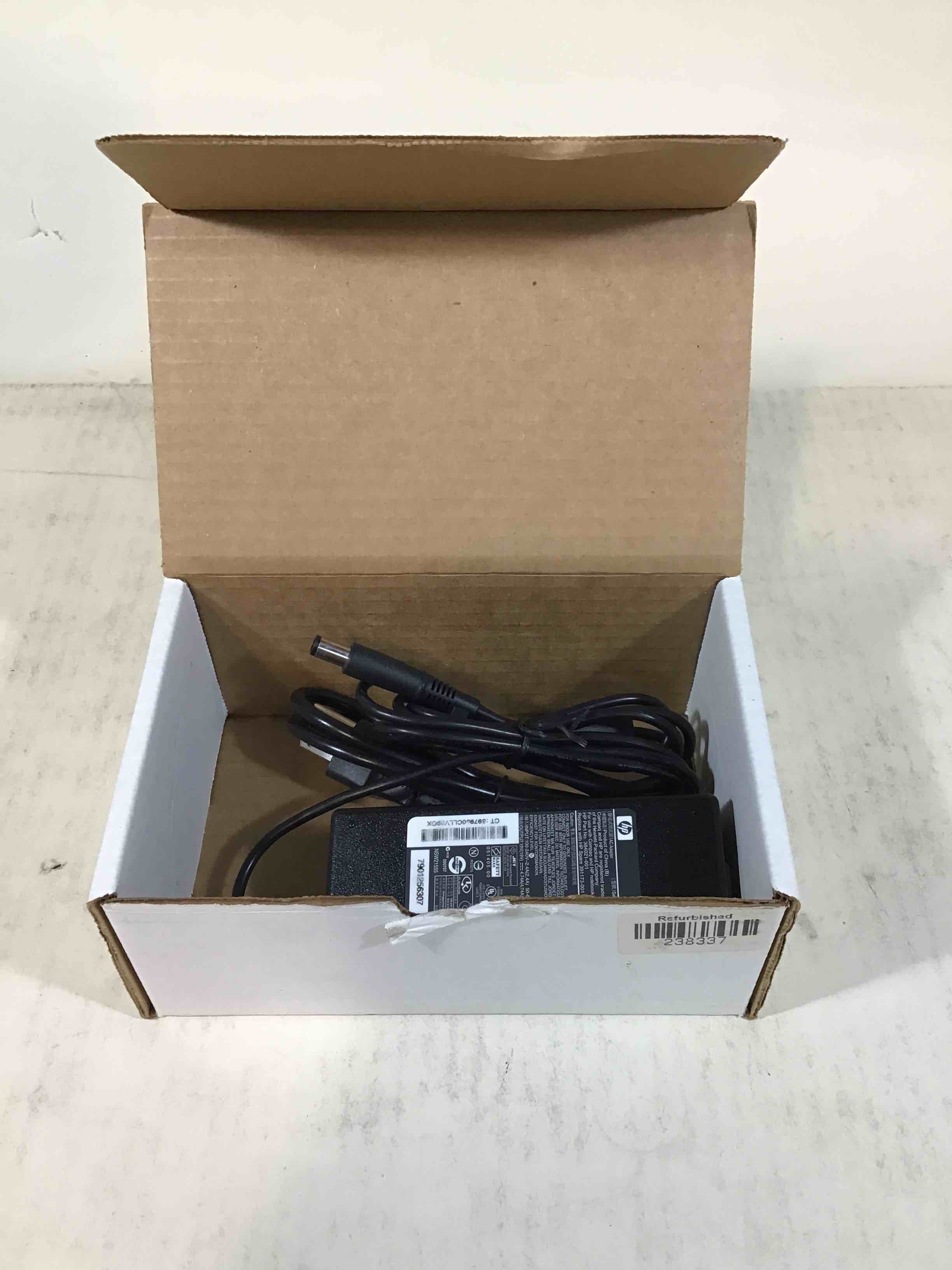 https://s3.amazonaws.com/lotting-images-prod/bidfta/RED3589464_1759341878445.jpeg