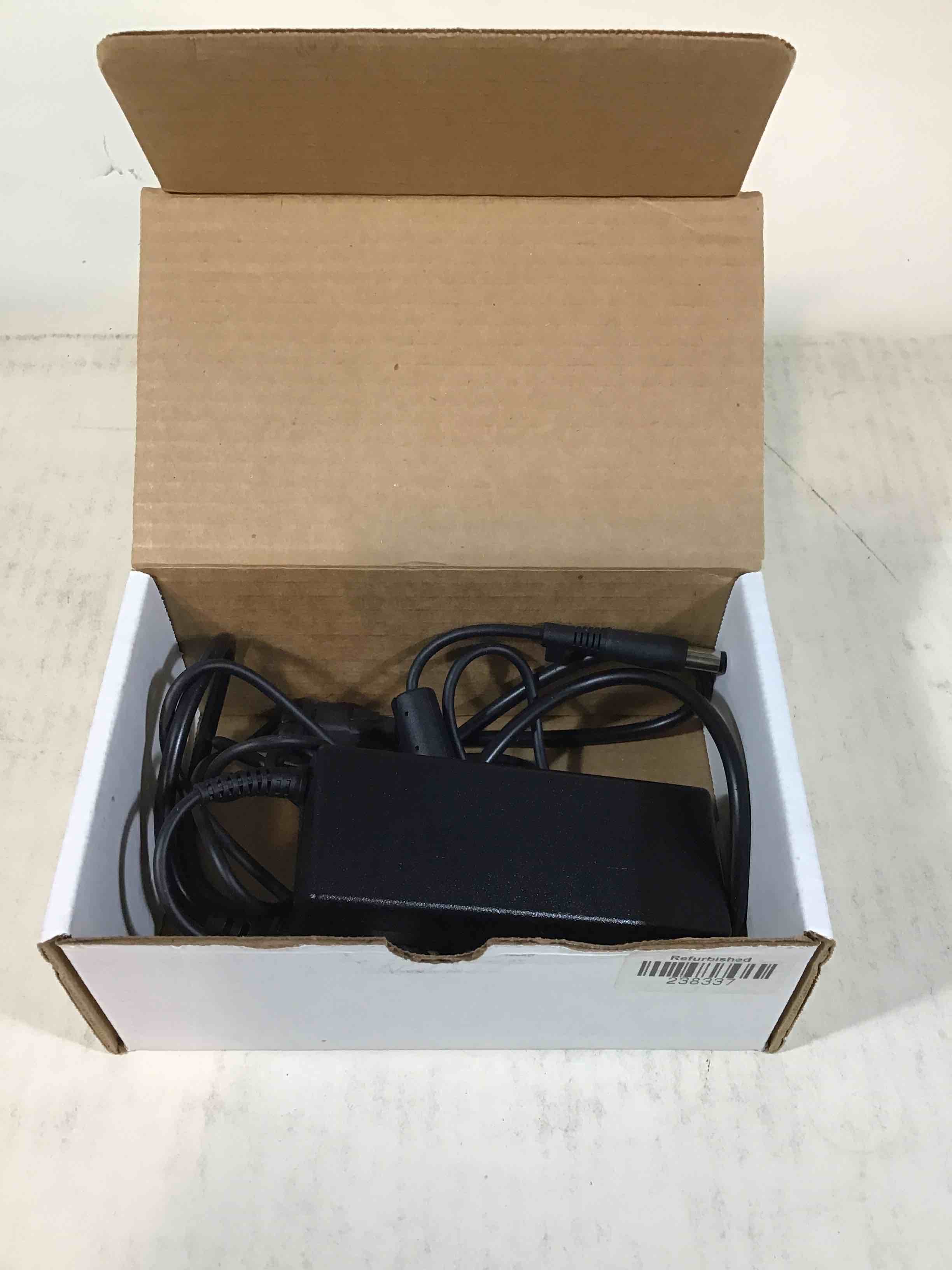 https://s3.amazonaws.com/lotting-images-prod/bidfta/RED3589514_1759437075473.jpeg