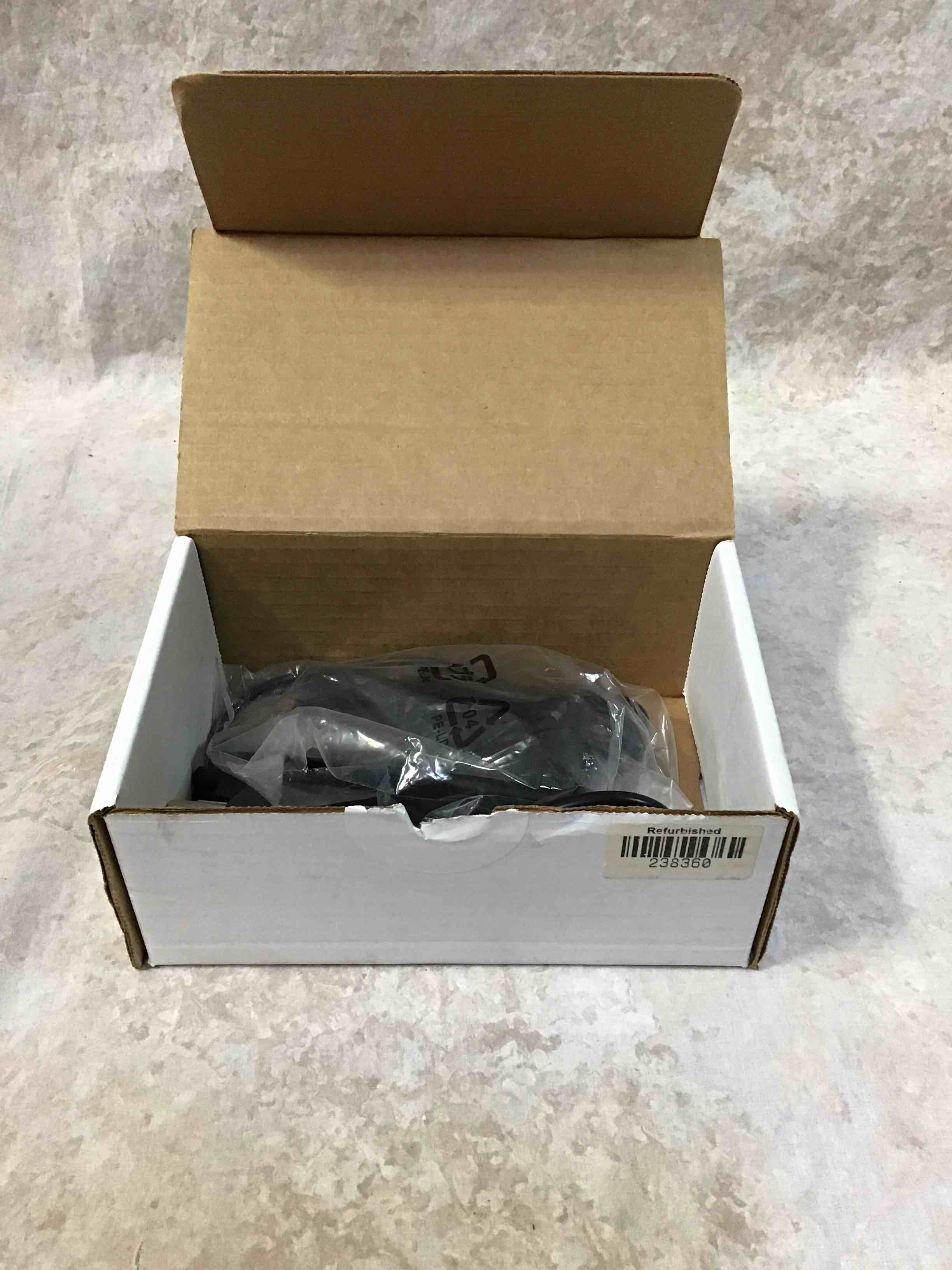 https://s3.amazonaws.com/lotting-images-prod/bidfta/RED3589540_1759431955154.jpeg