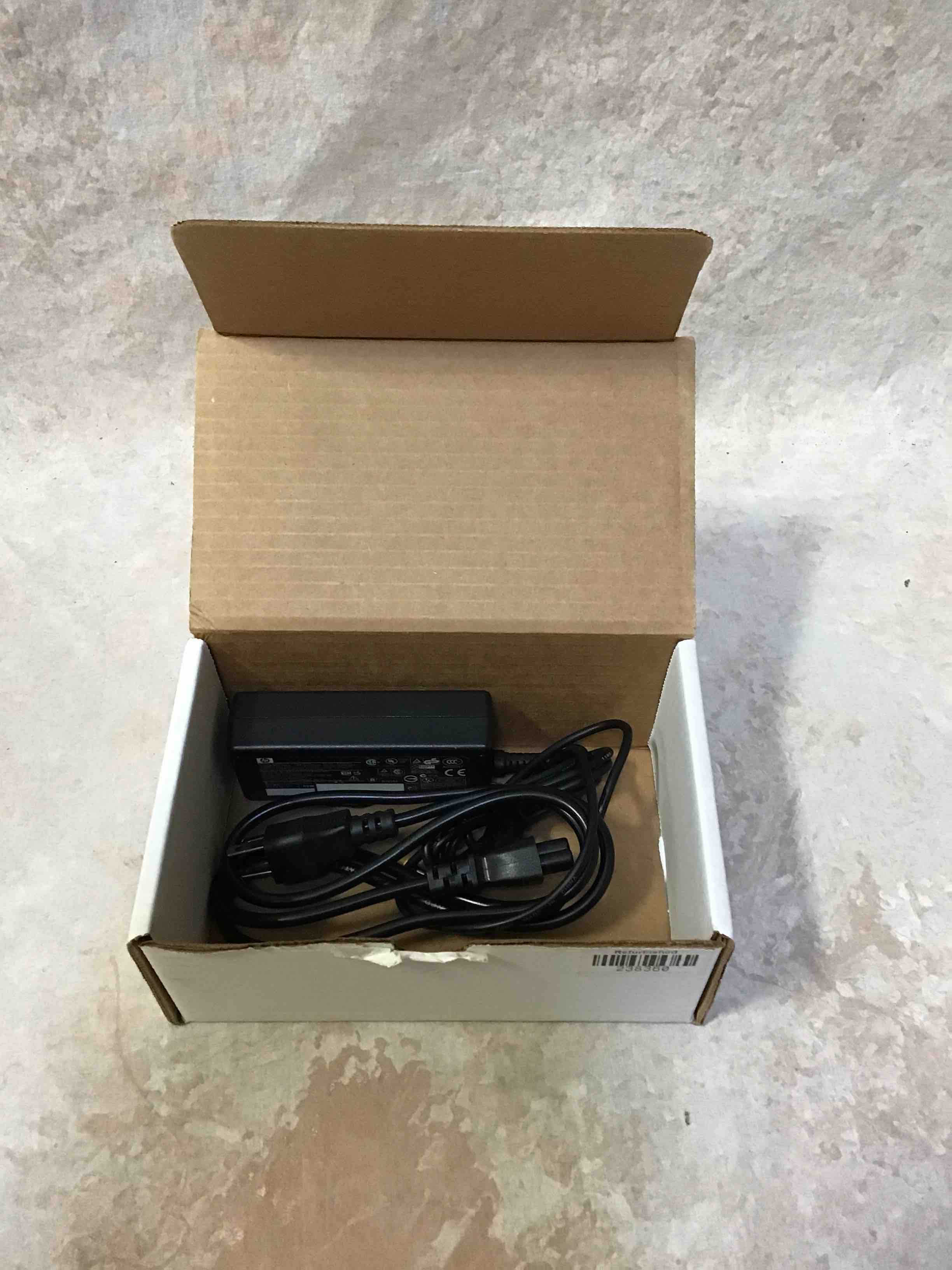 https://s3.amazonaws.com/lotting-images-prod/bidfta/RED3589580_1759514336636.jpeg