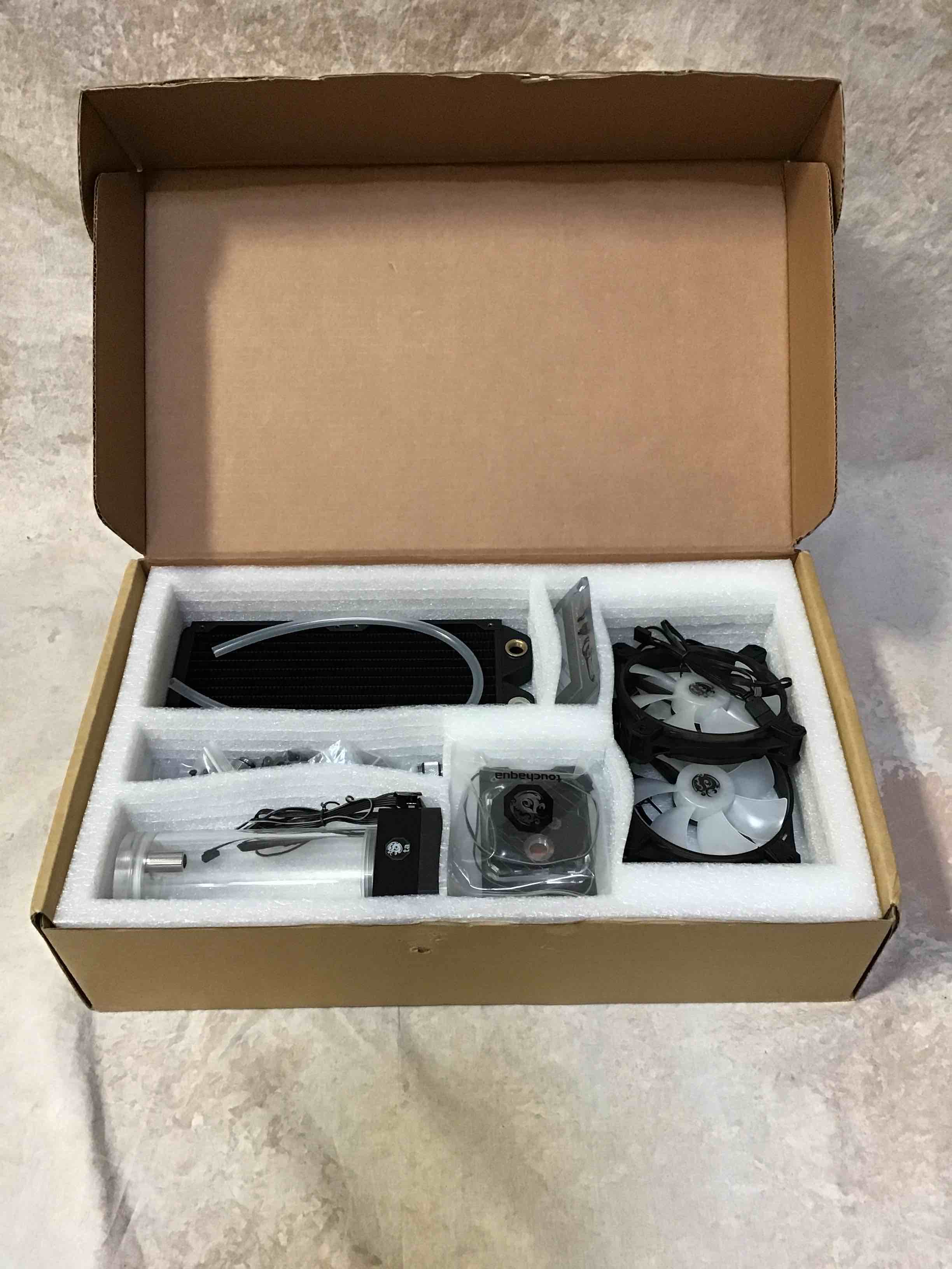https://s3.amazonaws.com/lotting-images-prod/bidfta/RED3589603_1759516769655.jpeg