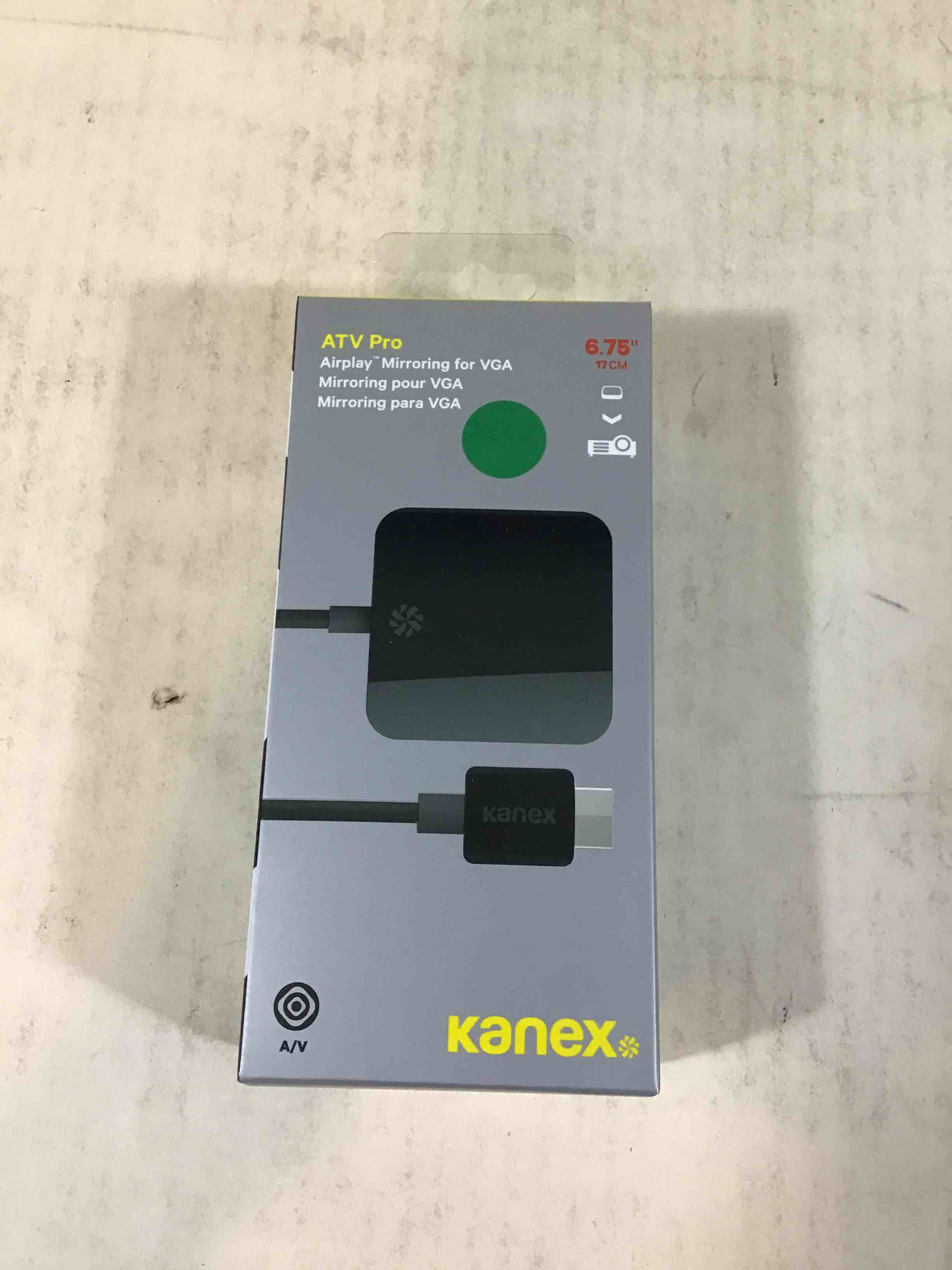 https://s3.amazonaws.com/lotting-images-prod/bidfta/RED3589616_1759520272376.jpeg