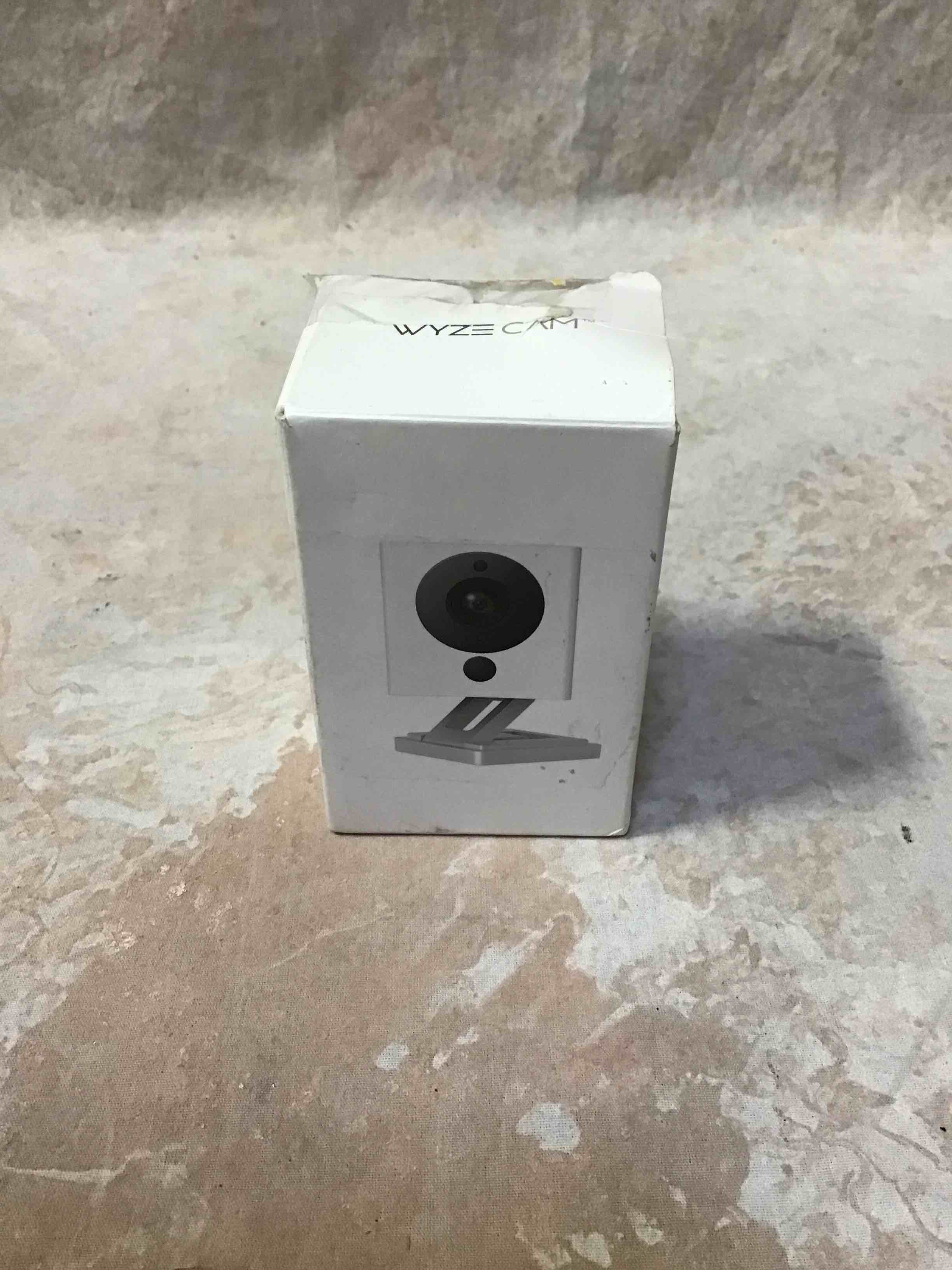 https://s3.amazonaws.com/lotting-images-prod/bidfta/RED3589656_1759780918323.jpeg
