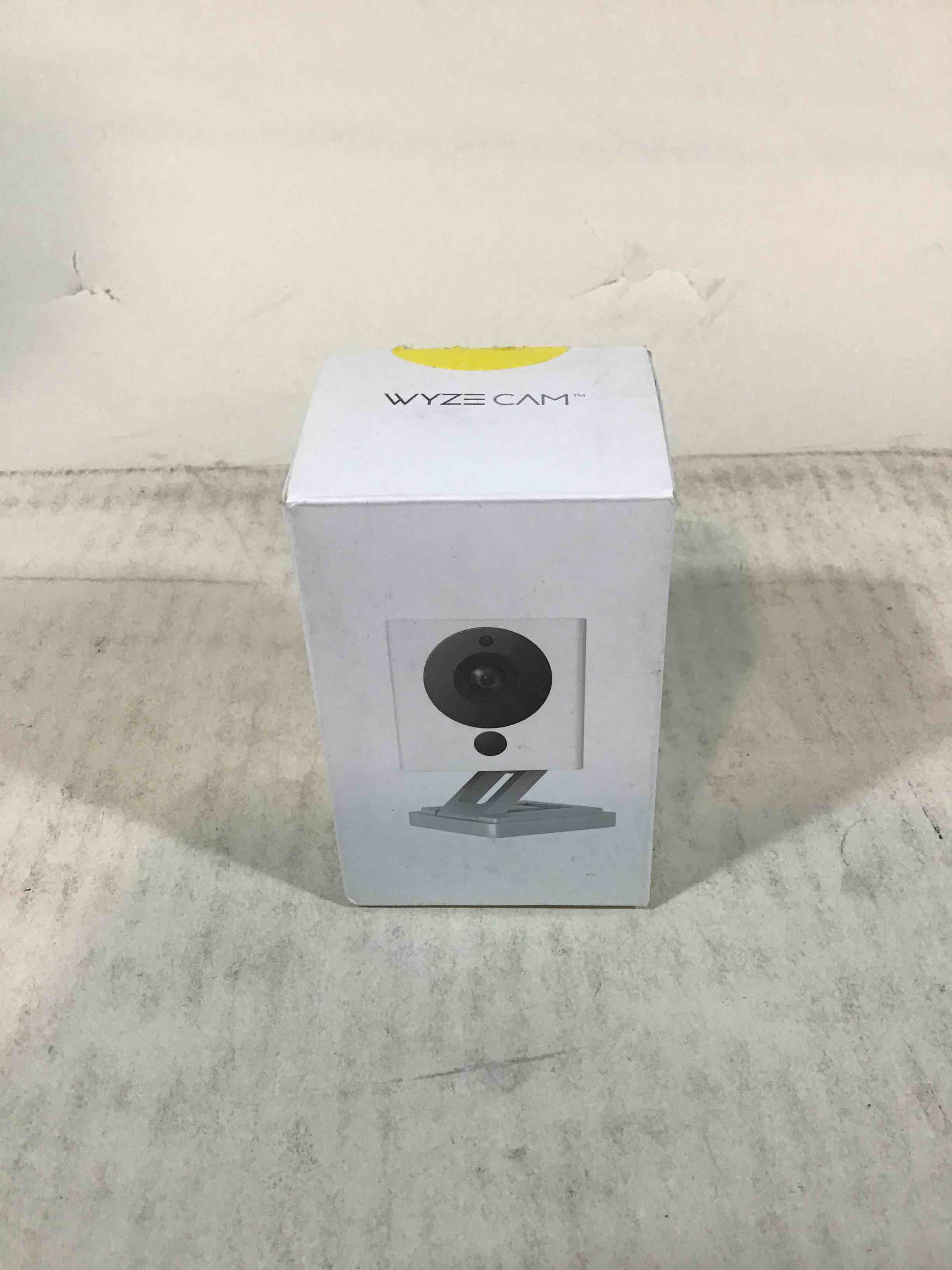 https://s3.amazonaws.com/lotting-images-prod/bidfta/RED3589689_1759841412544.jpeg
