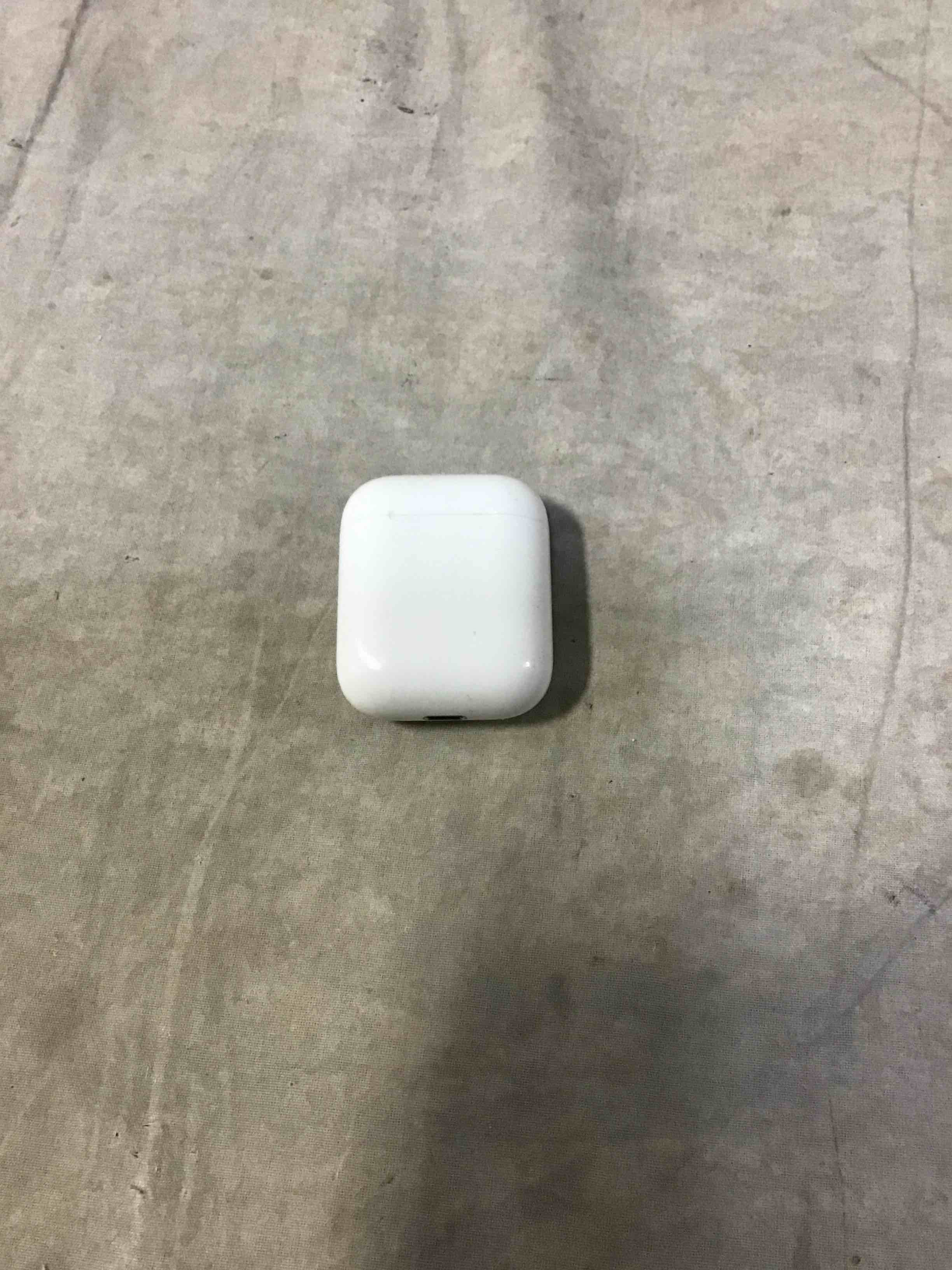 Apple AirPods