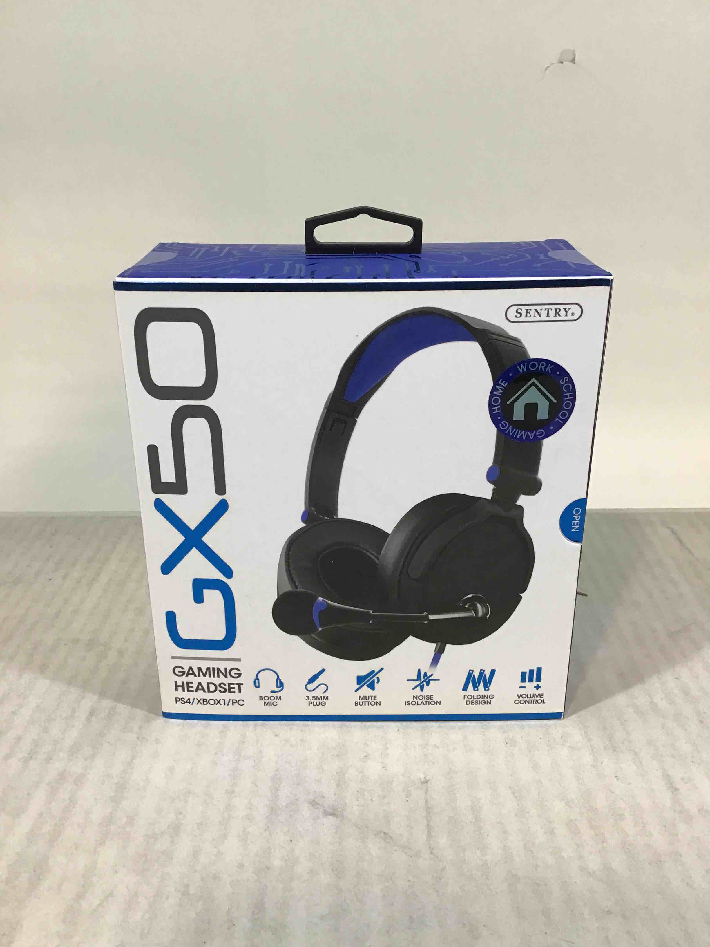 https://s3.amazonaws.com/lotting-images-prod/bidfta/RED3591138_1735066609713.jpeg