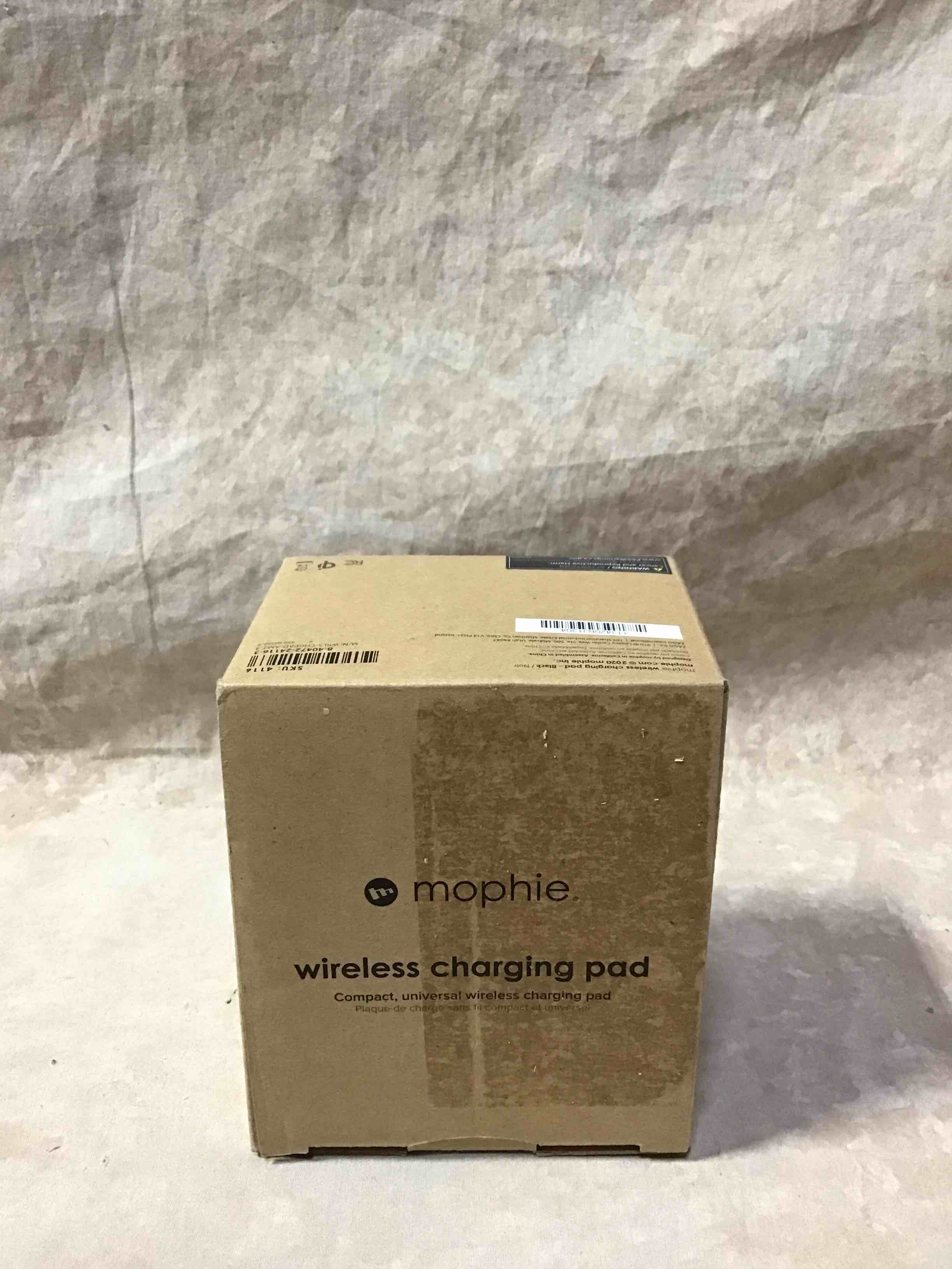 https://s3.amazonaws.com/lotting-images-prod/bidfta/RED3591603_1735840727862.jpeg