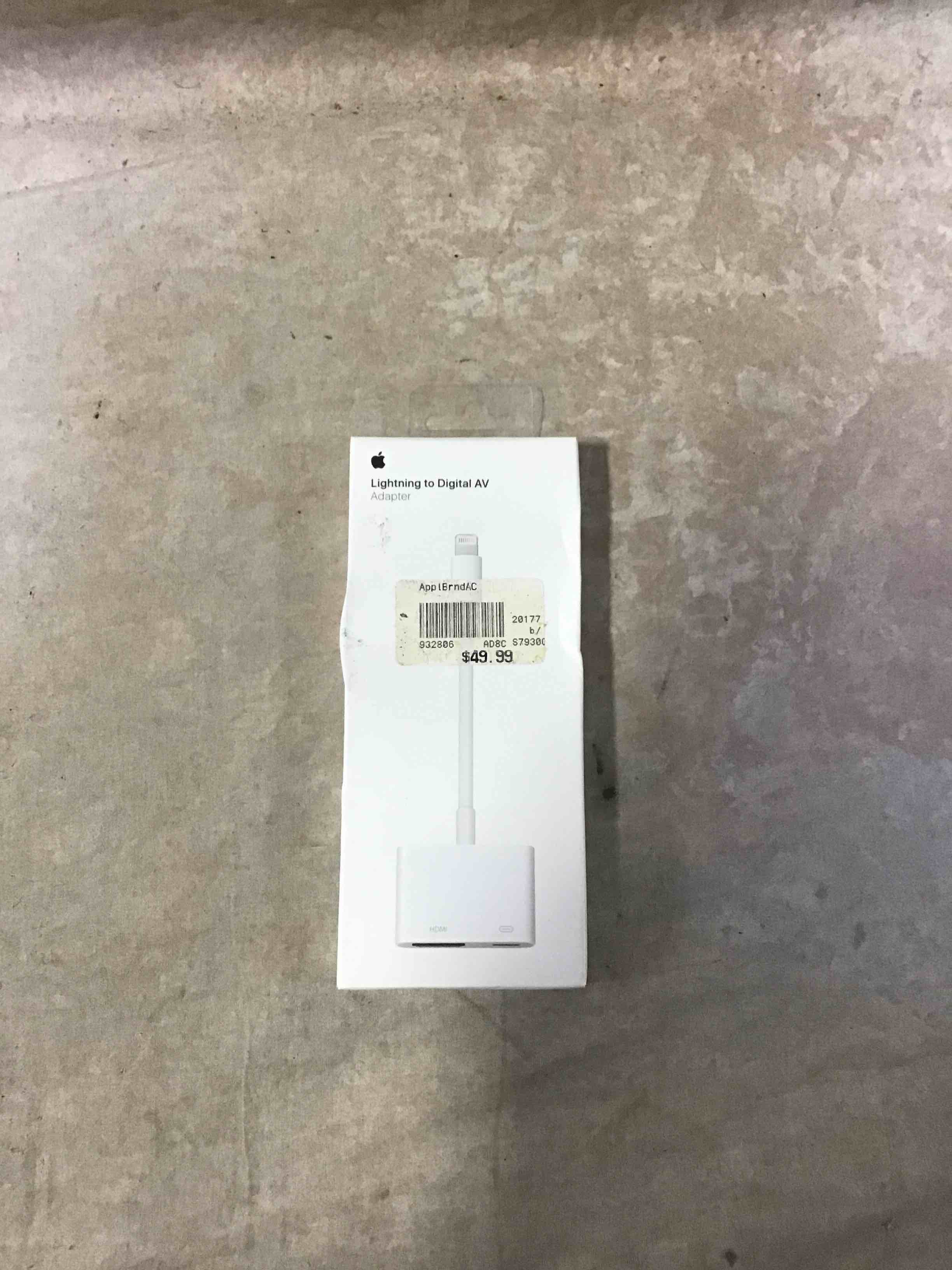 https://s3.amazonaws.com/lotting-images-prod/bidfta/RED3592309_1740513402746.jpeg