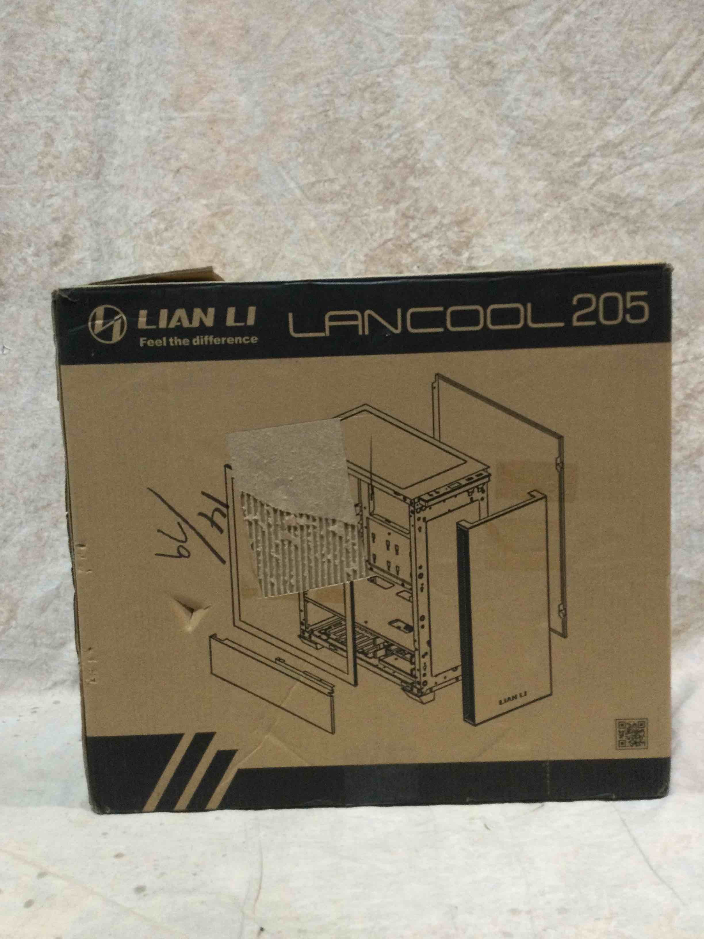 Lian Li Lancool 205 White Computer Case